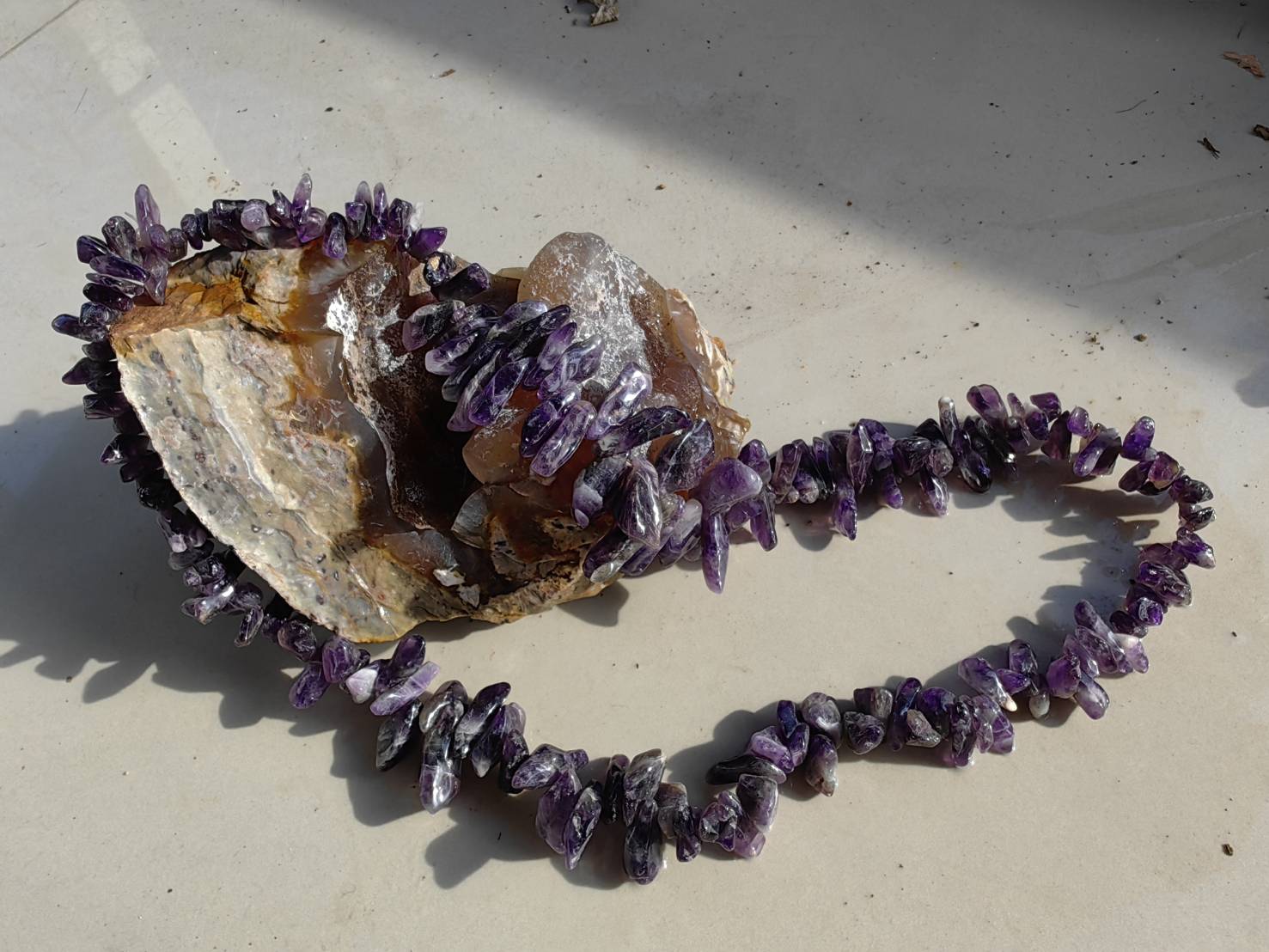 Amethyst Necklace สร้อยคออเมทิตส์ L 72 cm. 1009.00 ct.