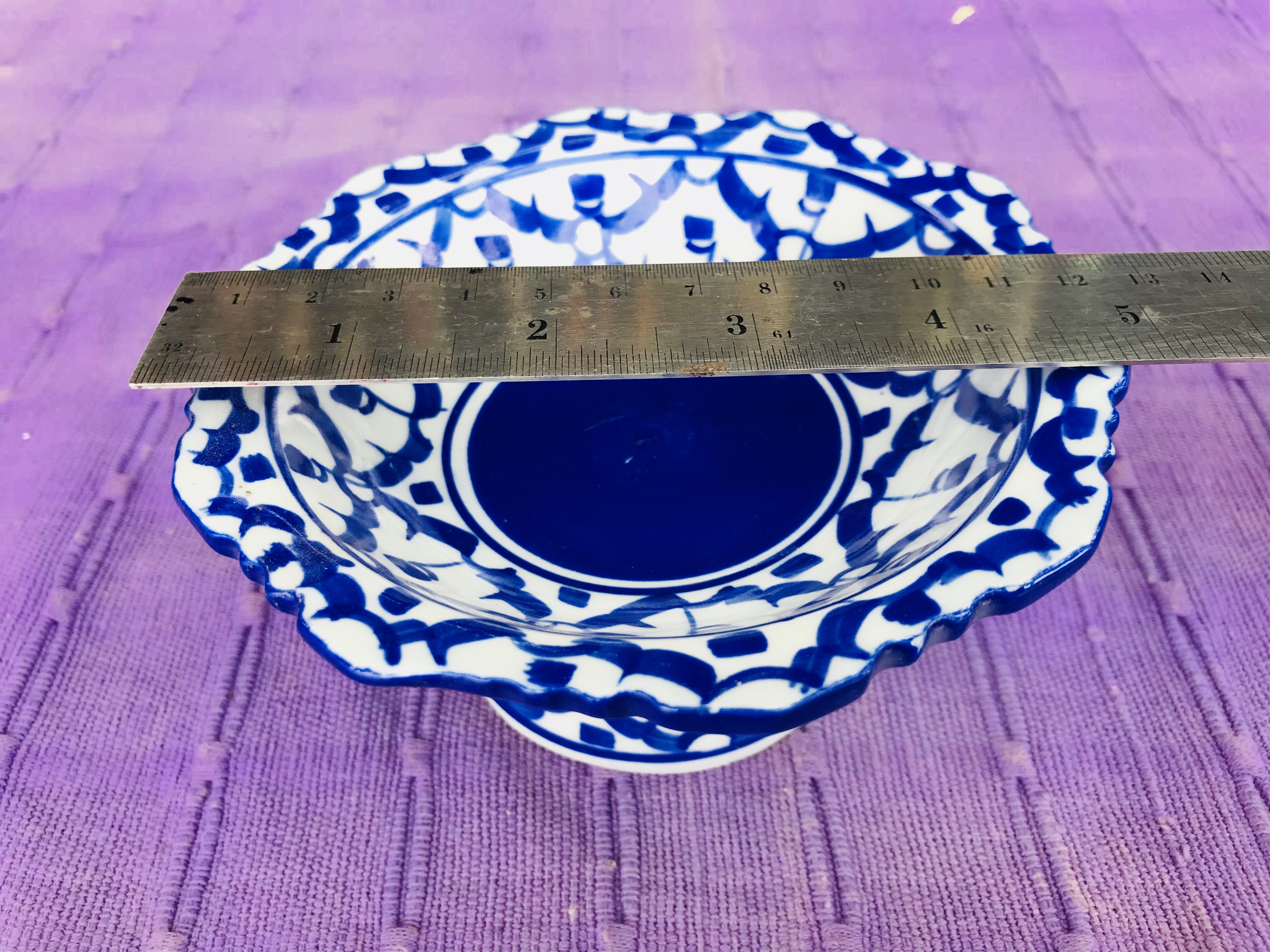 พานลายไทย5"