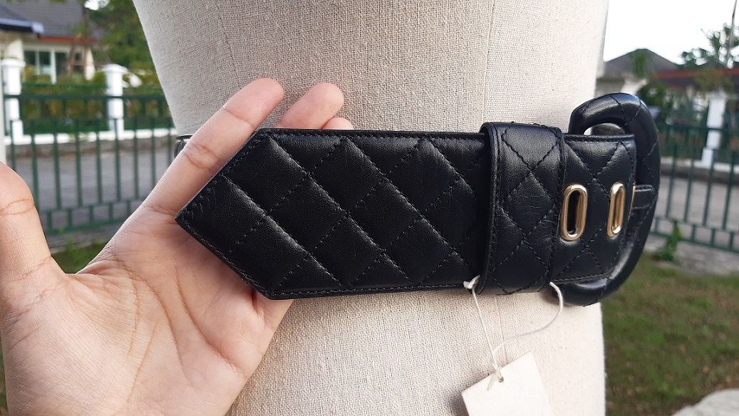 เข็มขัดวินเทจสีดำ สไตล์ CHANEL