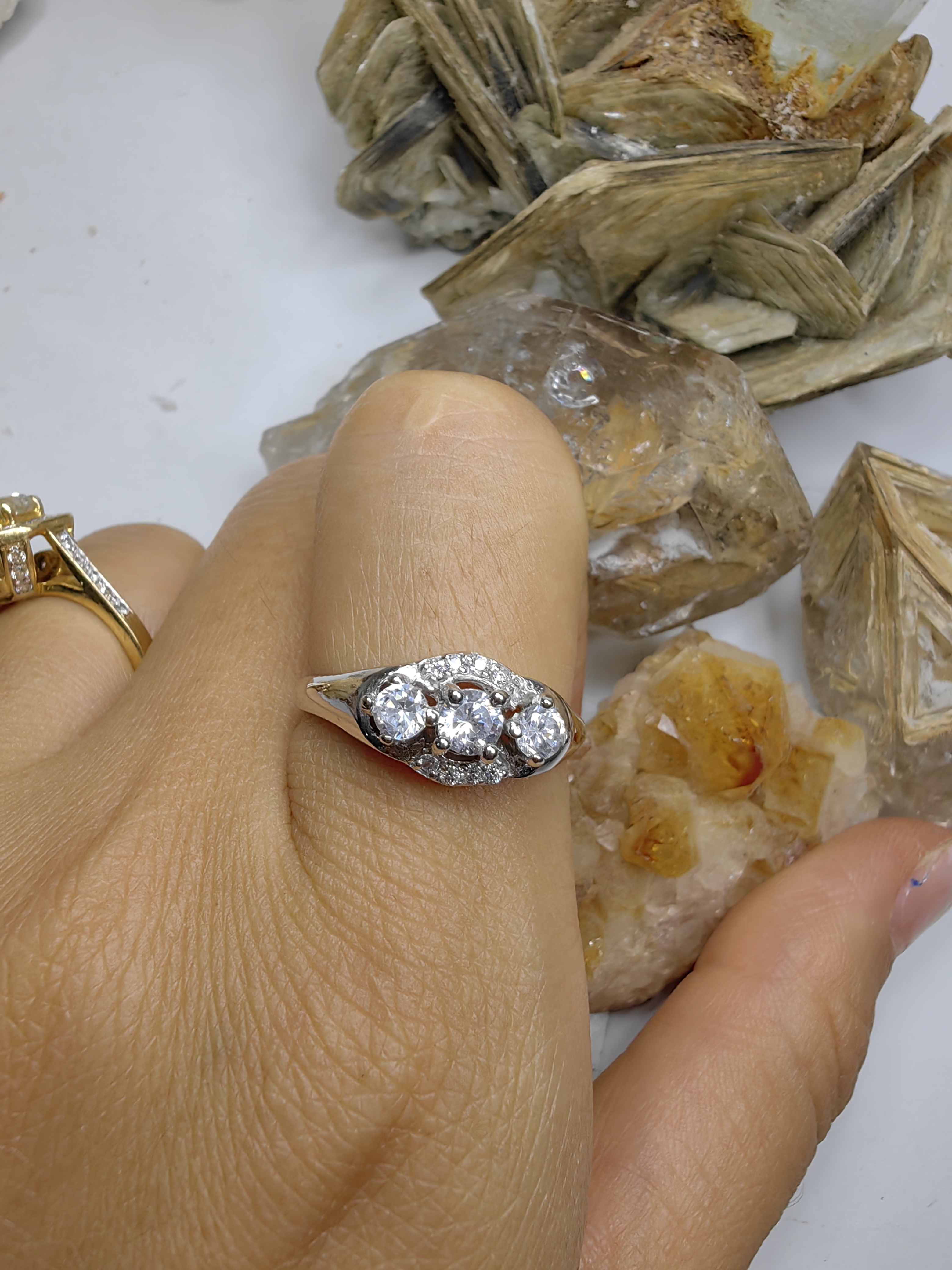 แหวนเพชร CZ เงินแท้ 92.5% Cubic Zirconia 925 Sterling Silver Ring Size 57