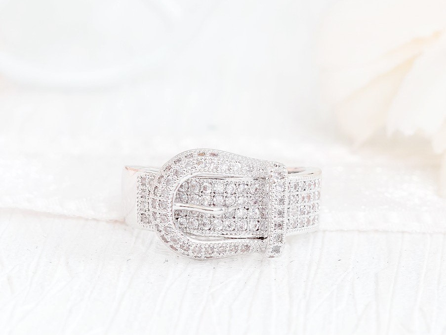 DIAMOND 18K WHITE GOLD RING แหวน เพชร ทอง 18K Pre-order