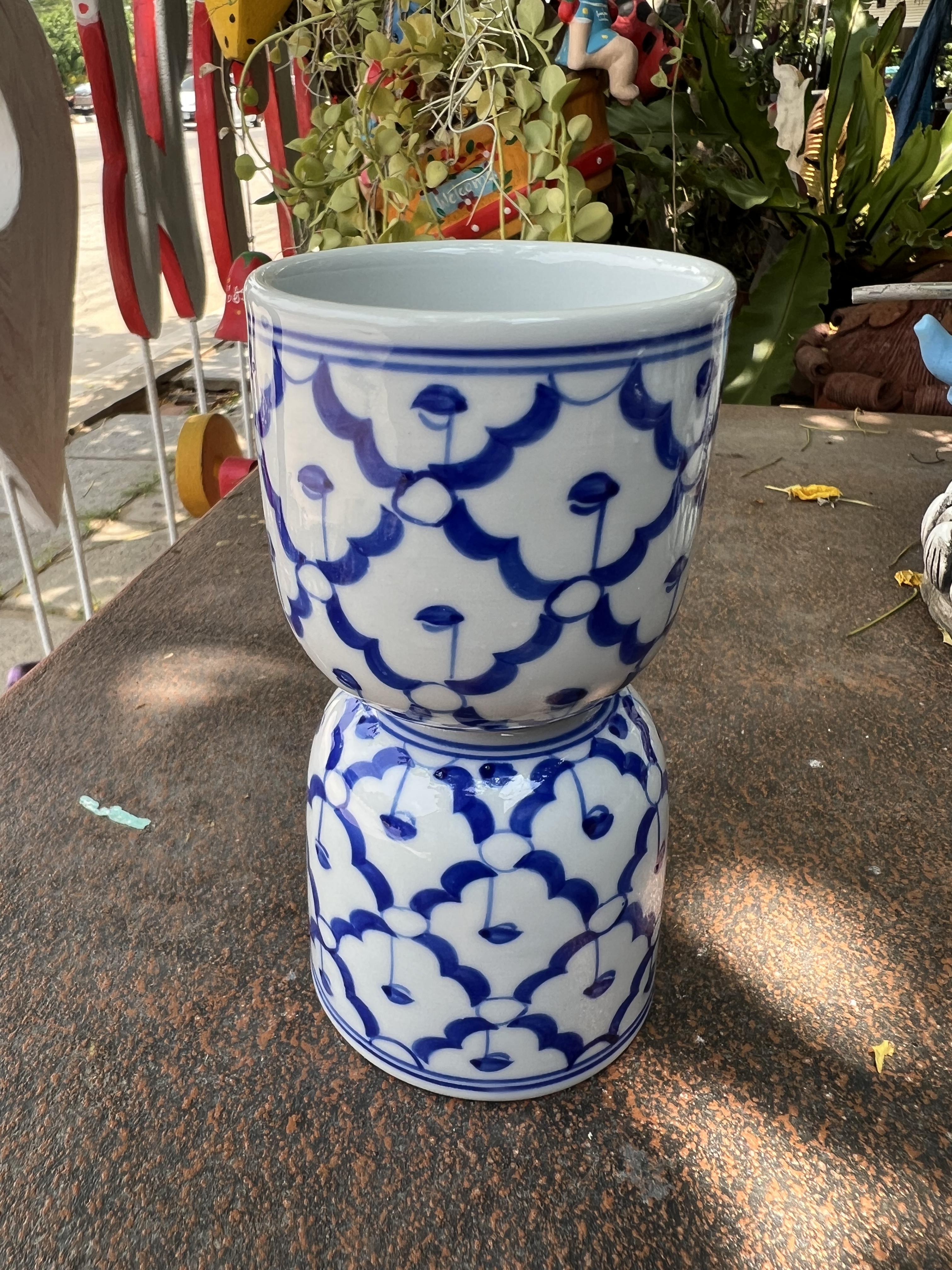 แก้วชาทรงตรงลายไทย