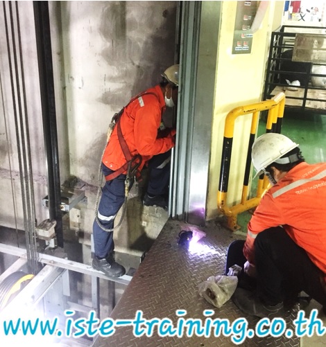 Maintenance & Service บริการตรวจเช็คและซ่อมบำรุงลิฟท์ PM รายปี