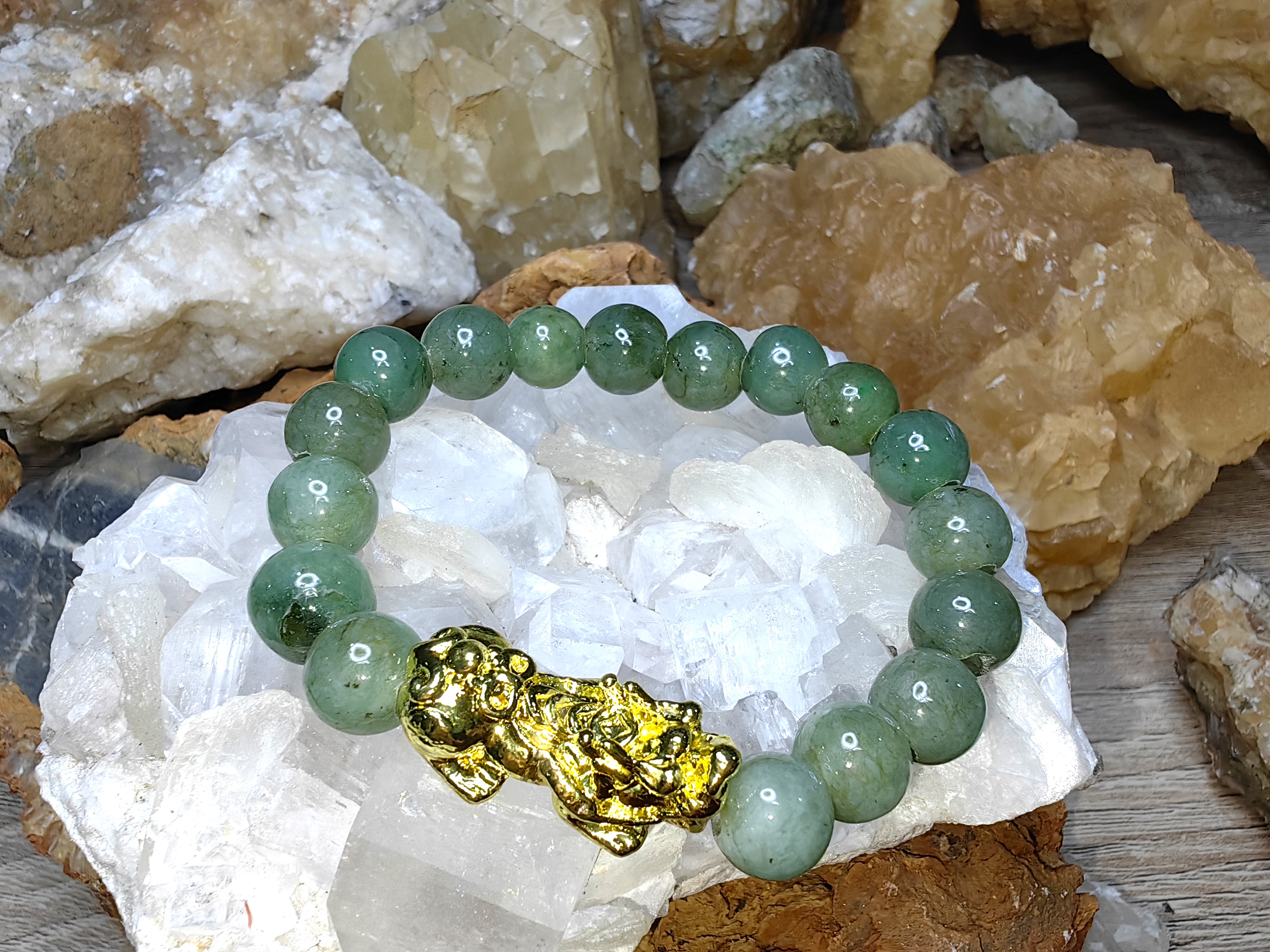 Medium Green Burmese Jadeite Bracelets Dragon Gold plated Round 10 mm. สร้อยข้อมือหยกพม่าปี่เซียะชุบทอง เขียวกลาง กลม 10 มม. Free Size