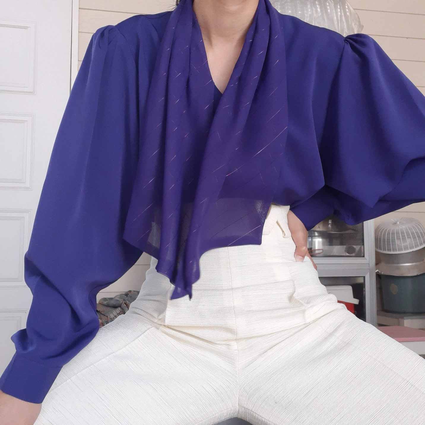 เสื้อเชิ้ตสีม่วงเข้มสวยๆ