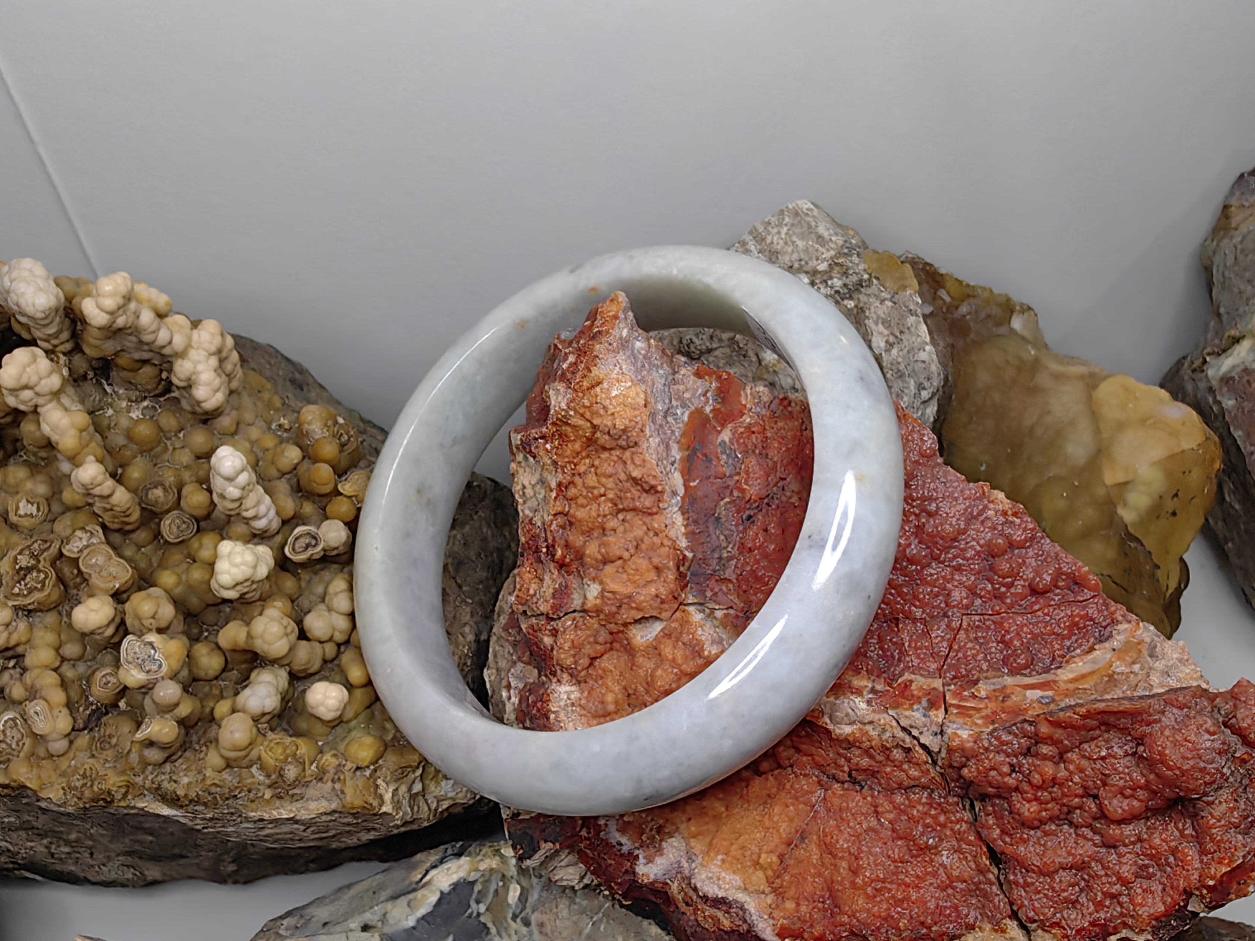 Burmese Jadeite Bangle Size 63 กำไลหยกเจไดต์พม่า Diameter/ เส้นผ่านศูนย์กลางด้านใน 63 mm.