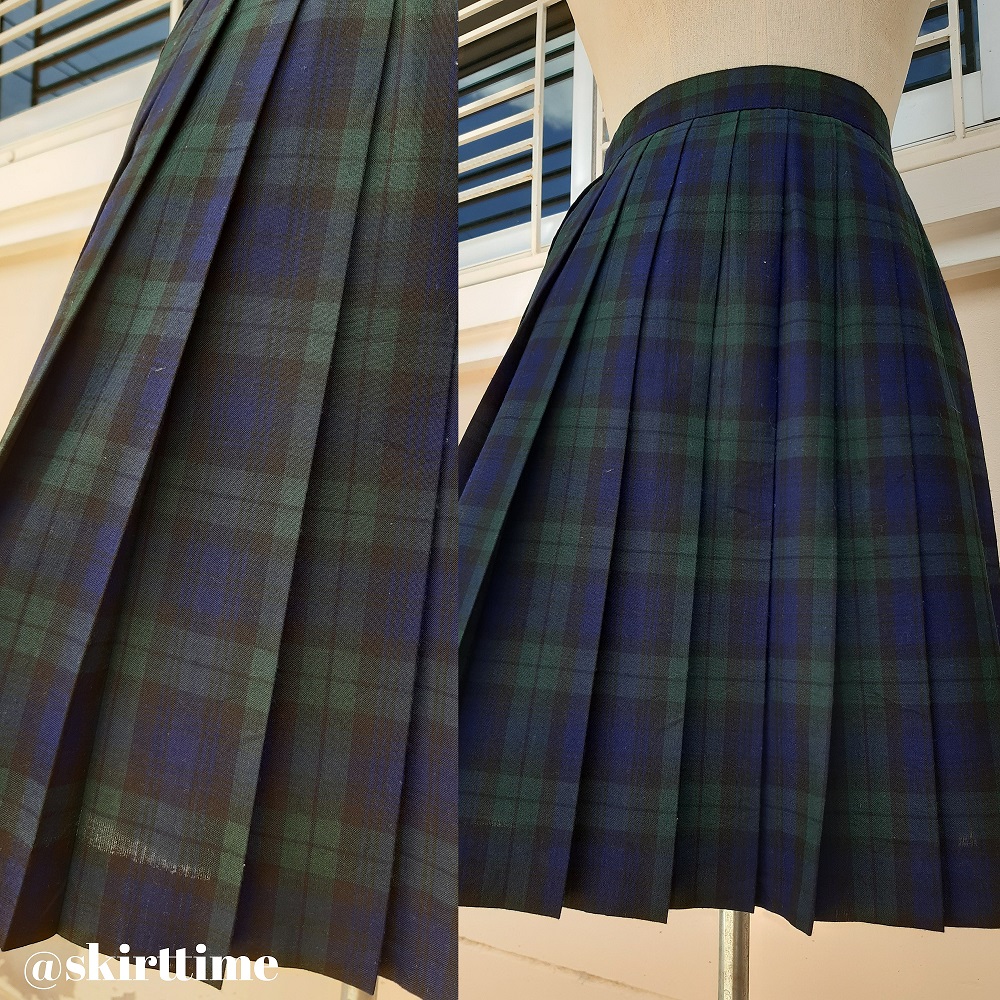 กระโปรงพลีทลายสก็อต แบรนด์ ELLE PARIS