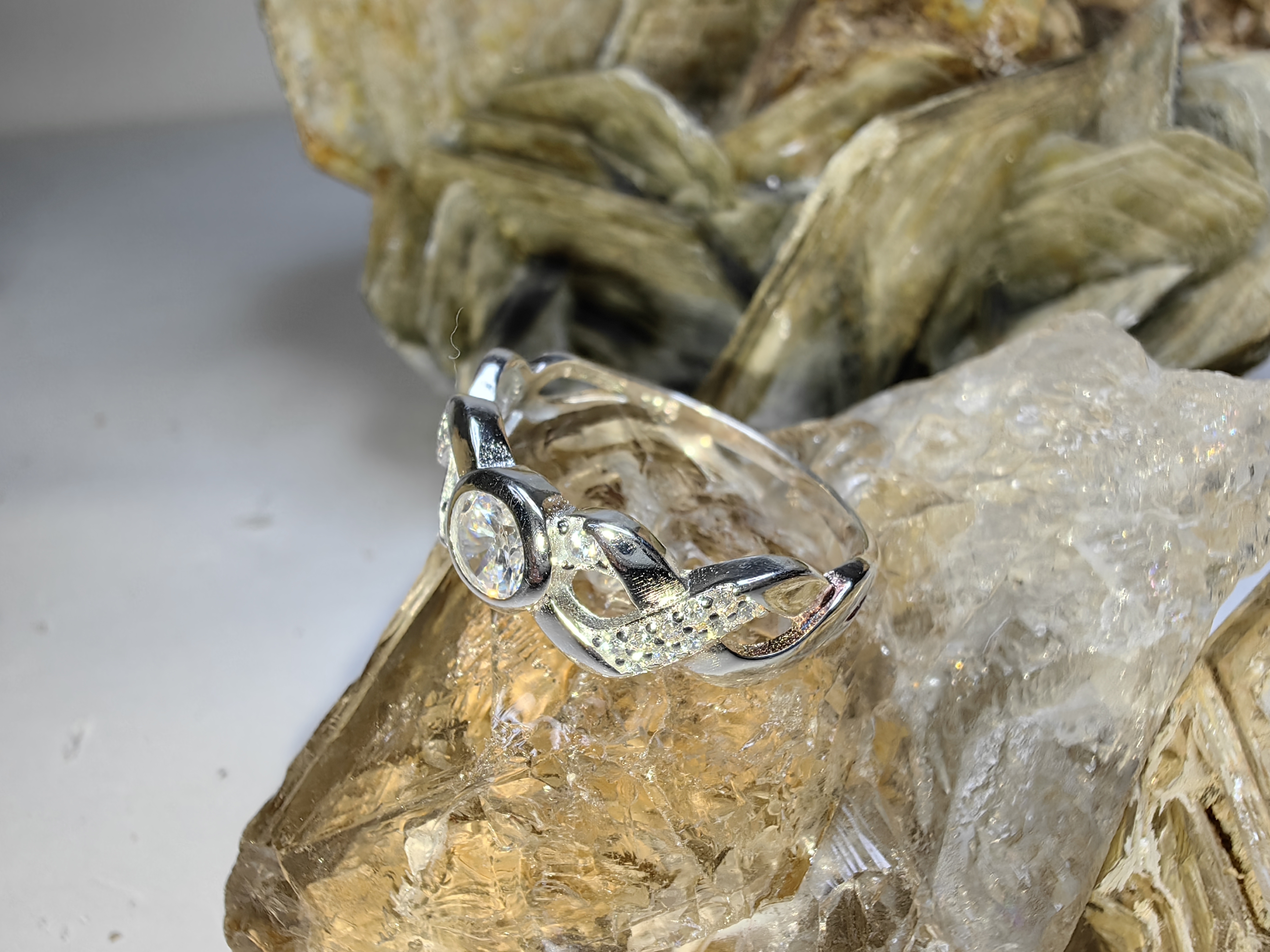 แหวนเพชร CZ เงินแท้ 92.5% Cubic Zirconia 925 Sterling Silver Ring Size 54, 59