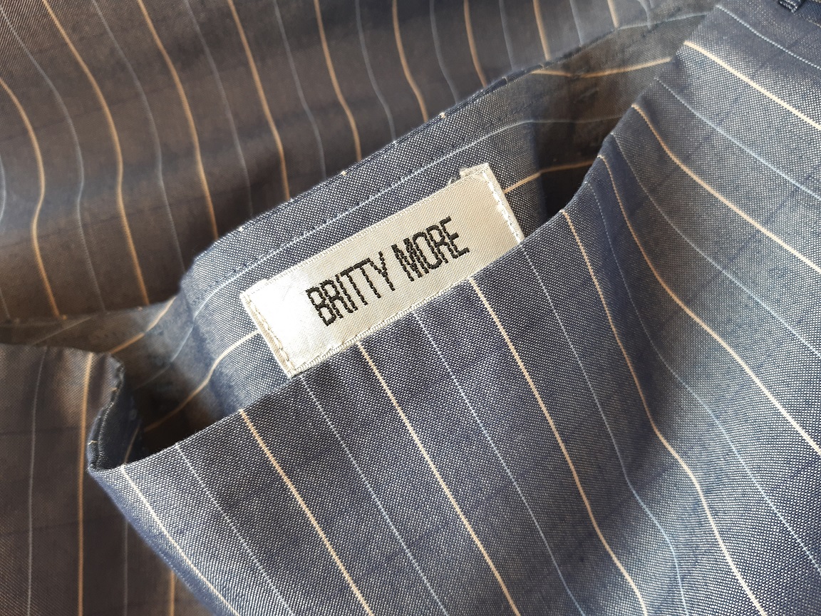 กระโปรงยาวลายทางสีน้ำเงิน