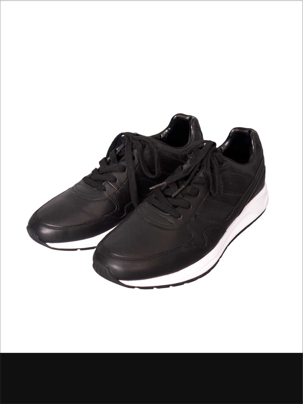 G 180083 รองเท้า (ผ้าใบหนัง) PULL&BEAR ราคาเช่า 120 บาท ต่อ 1 วัน