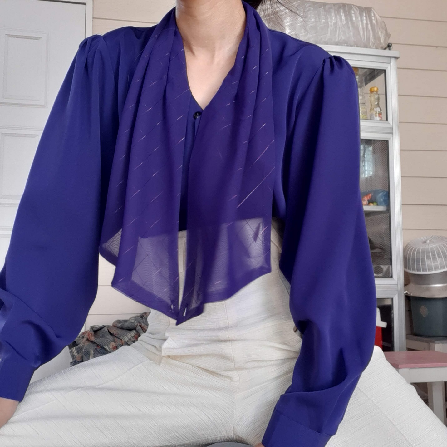 เสื้อเชิ้ตสีม่วงเข้มสวยๆ