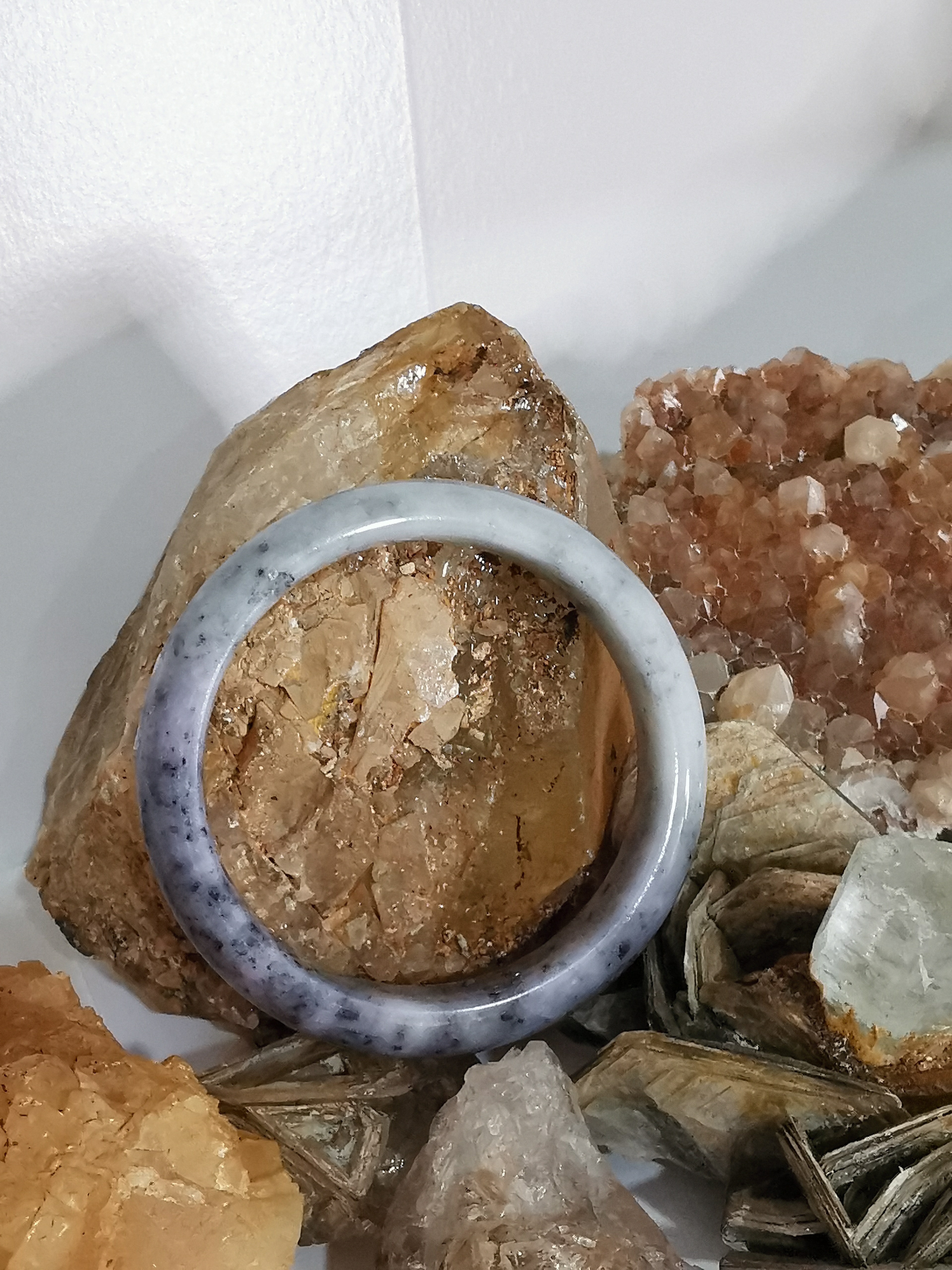 Grey White Bangle Jadeite กำไลหยกเจไดต์แท้ Diameter/ เส้นผ่านศูนย์กลางด้านใน/size 63 mm.