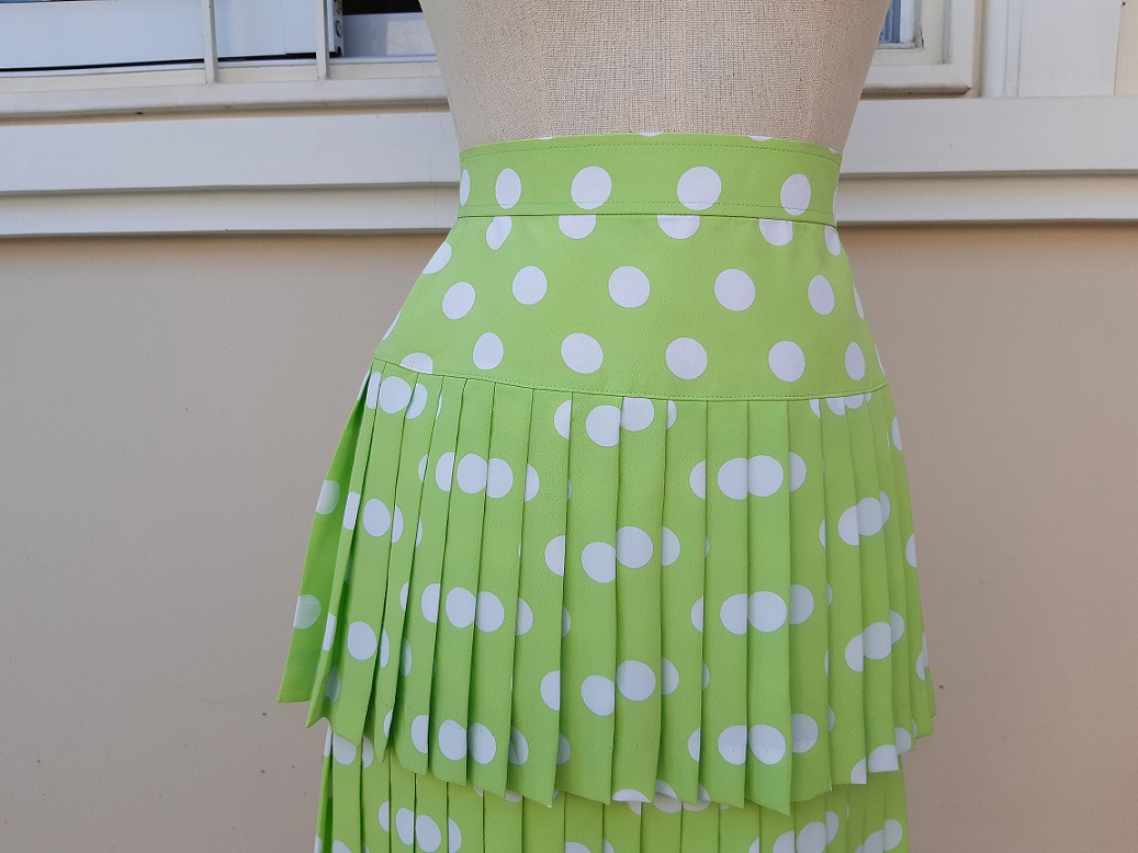 กระโปรงพลีทสั้นสีเขียวพาสเทล งานญี่ปุ่น