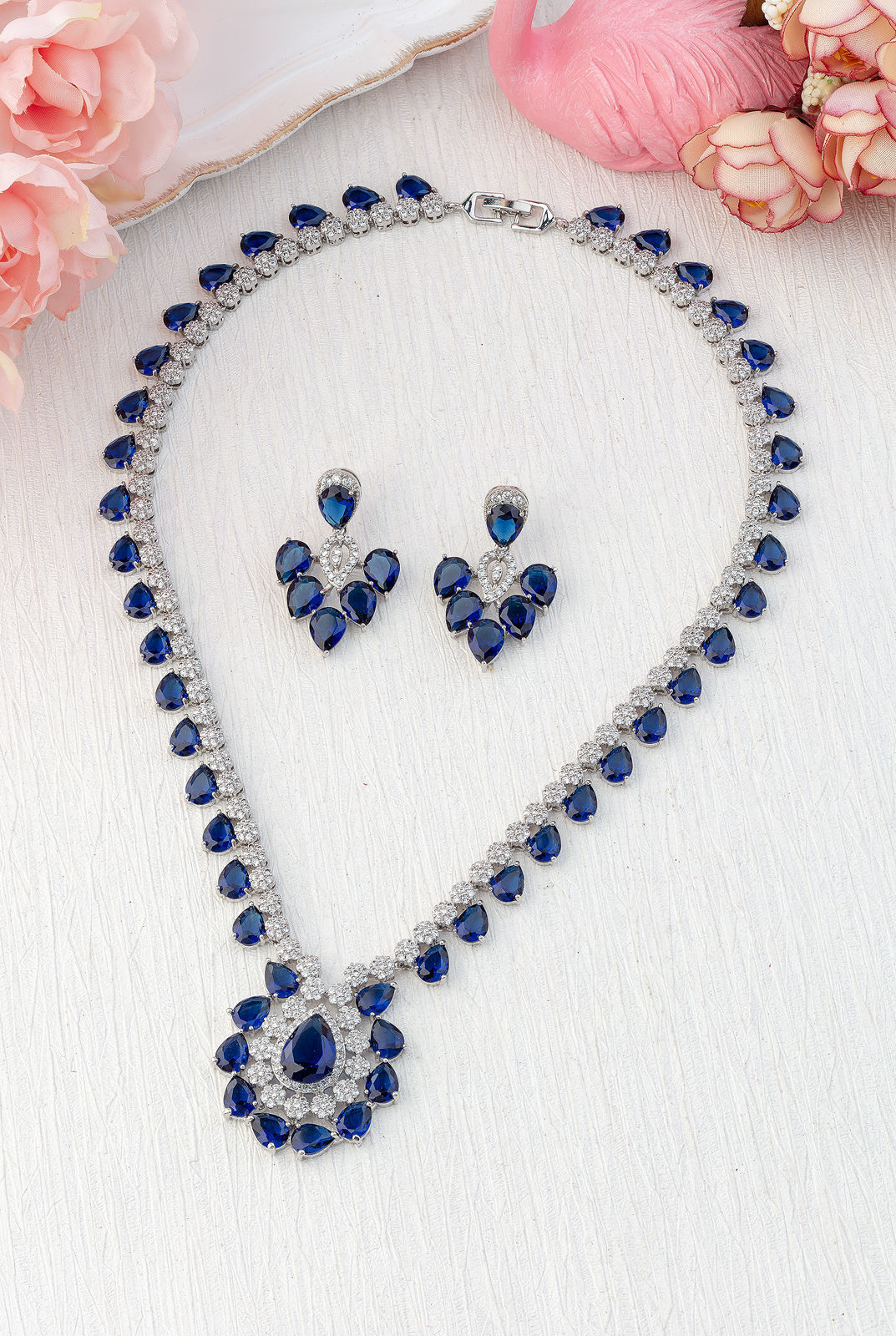 BLUE SAPPHIRE DIAMOND 18K WHITE GOLD NECKLACE EARRING สร้อยคอ ต่างหู ไพลิน ล้อมเพชร ทอง 18K Pre-order