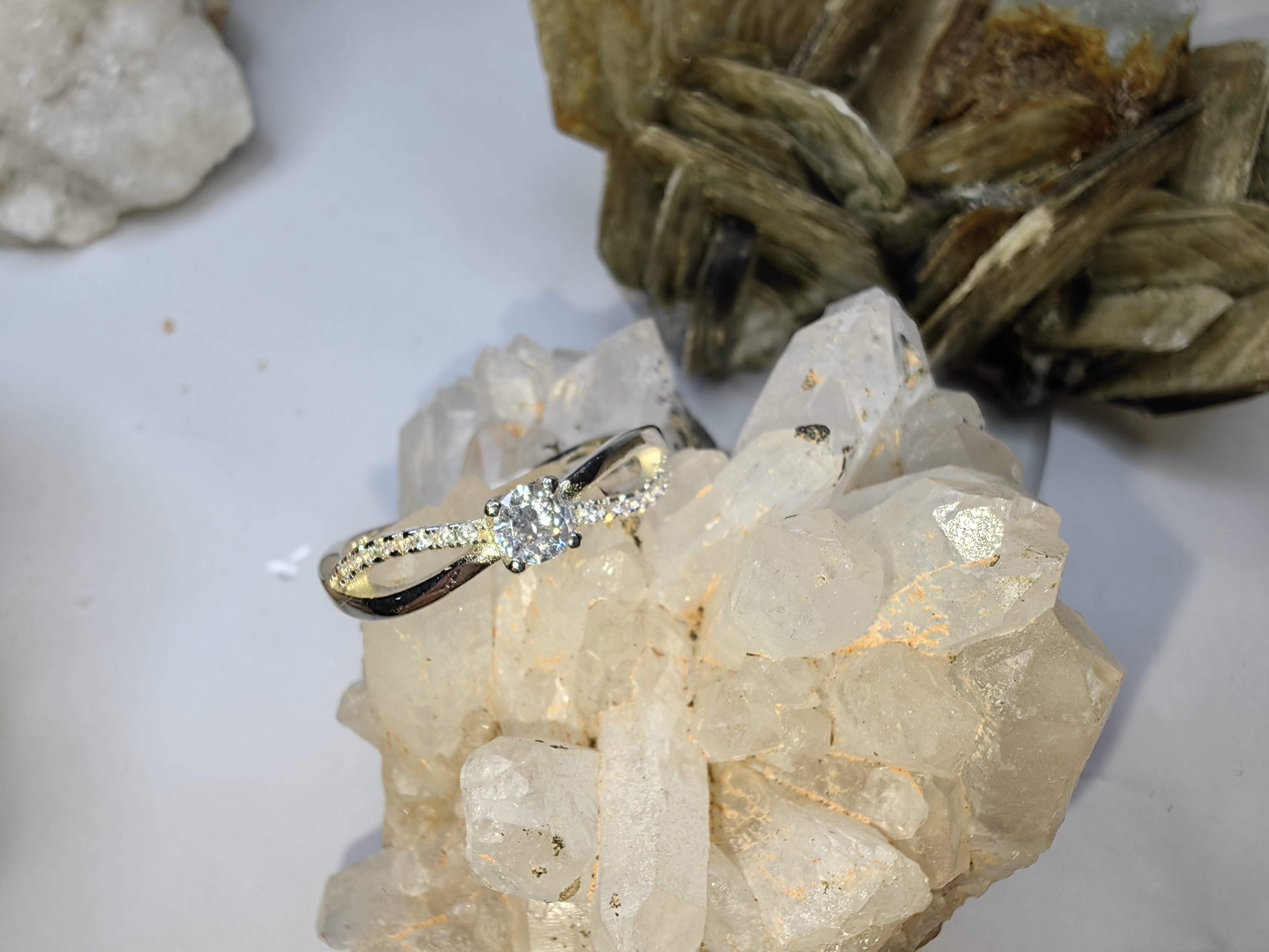 แหวนเพชร CZ เงินแท้ 92.5% Cubic Zirconia 925 Sterling Silver Ring Size 51, 58