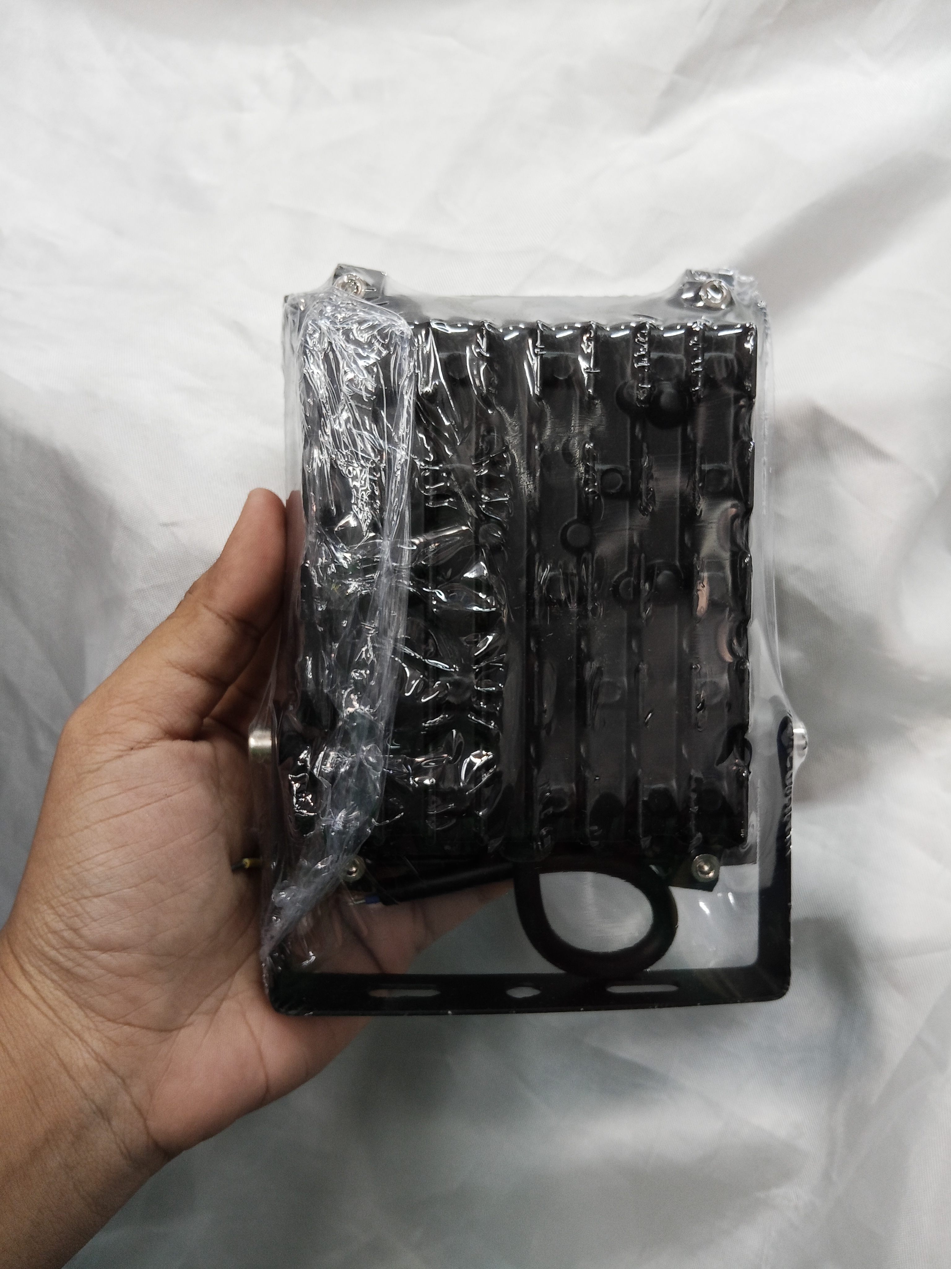 AURA สปอร์ตไลท์เปลี่ยนสี 10W RGB LED Flood Light เปลี่ยนสี Floodlight 220V ควบคุมระยะไกล พร้อมรีโมทคอนโทรล