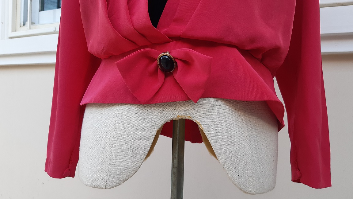 เสื้อวินเทจทรงสูท สีชมพูเปรี้ยวจี๊ดจ๊าด