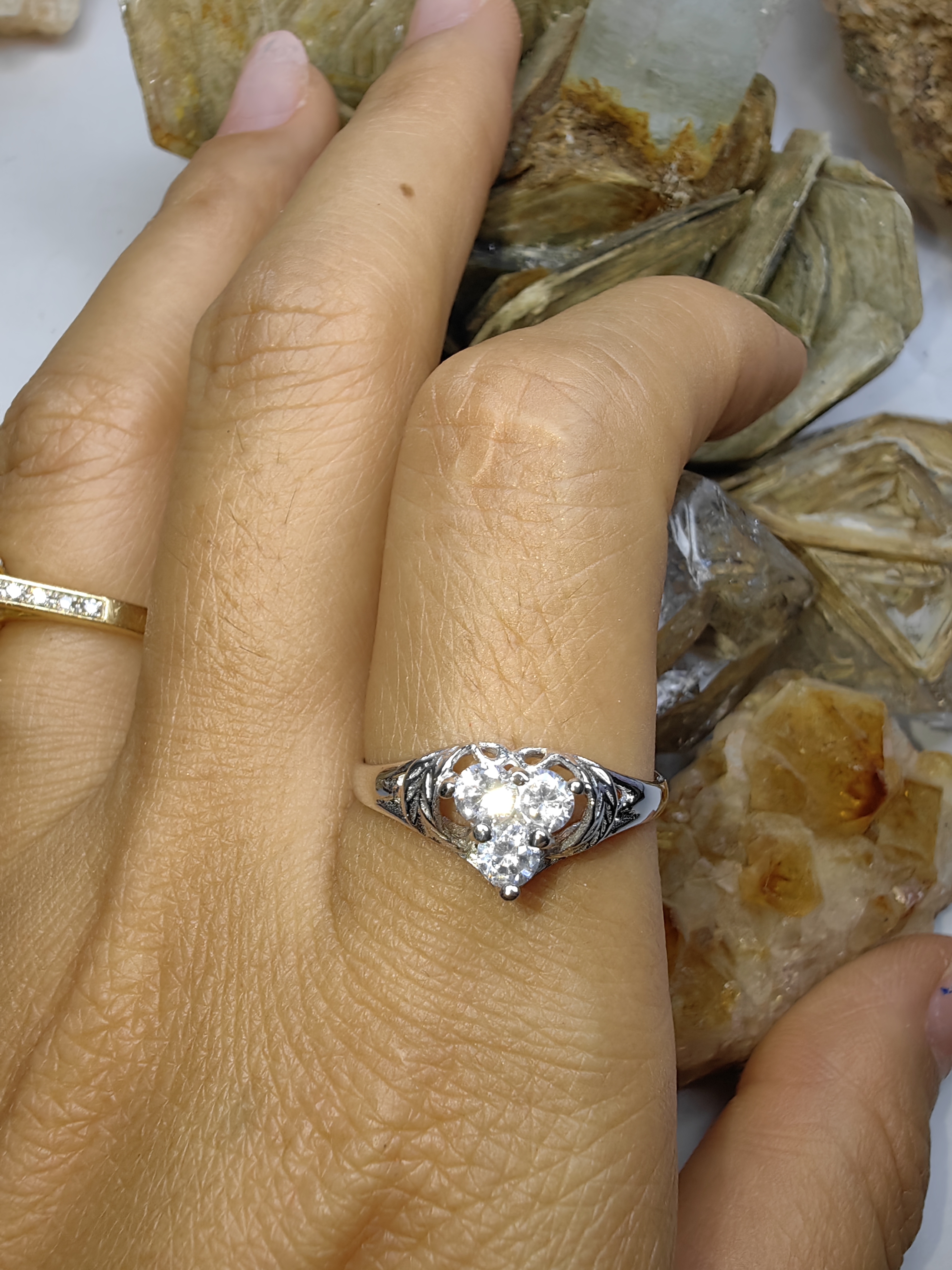 แหวนเพชร CZ เงินแท้ 92.5% Cubic Zirconia 925 Sterling Silver Ring Size 58