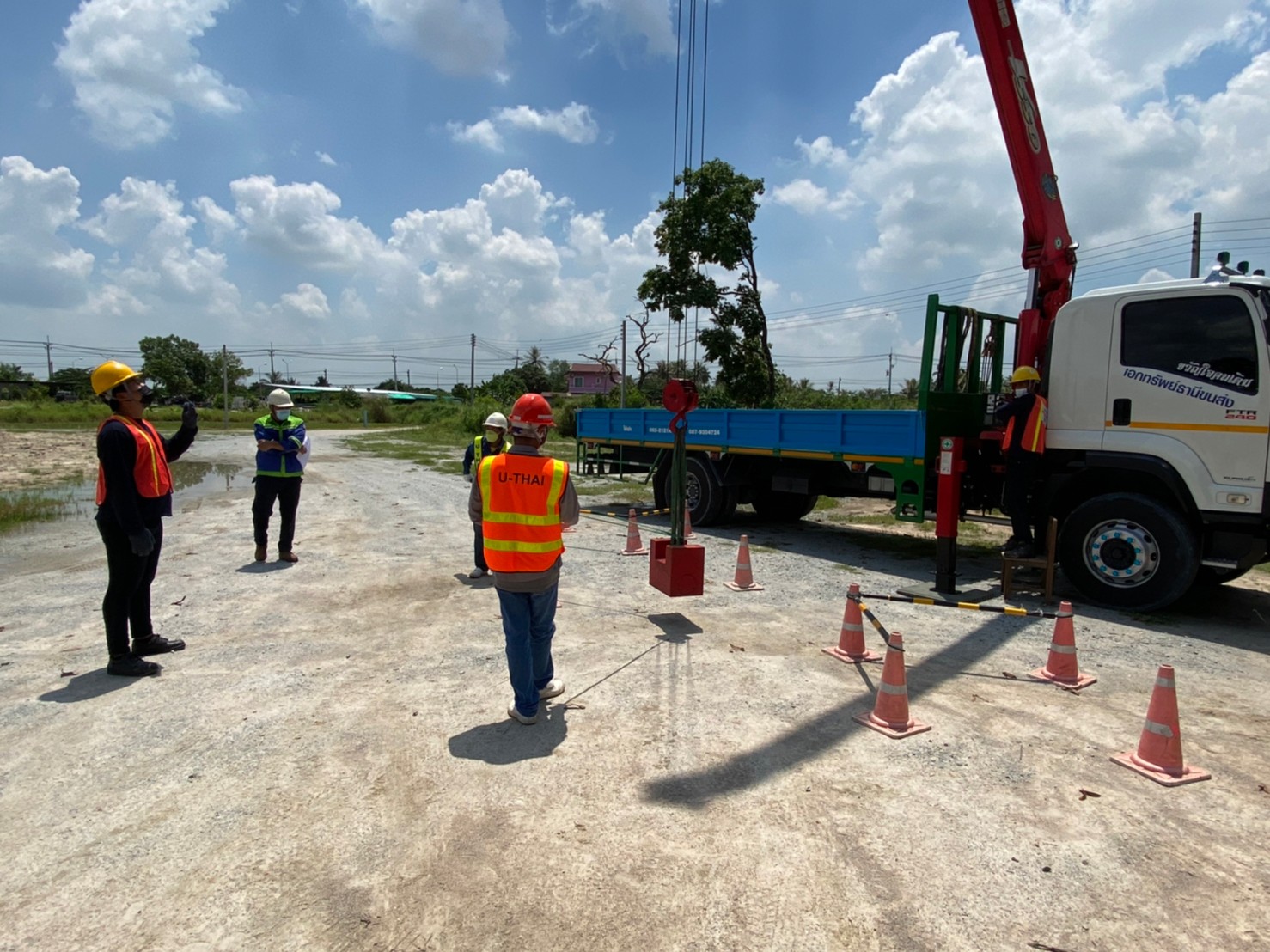 อบรมหลักสูตรเครน 4 ผู้ หลักสูตร ผู้บังคับปั้นจั่น ผู้ให้สัญญาณแก่ผู้บังคับปั้นจั่น ผู้ยึดเกาะวัสดุ และผู้ควบคุมการใช้ปั้นจั่น สำหรับปั้นจั่นชนิดเคลื่อนที่ กฎหมายใหม่ อบรม Public บาท / ท่าน อบรมเครนหลักสูตร ภาษาอังกฤษ