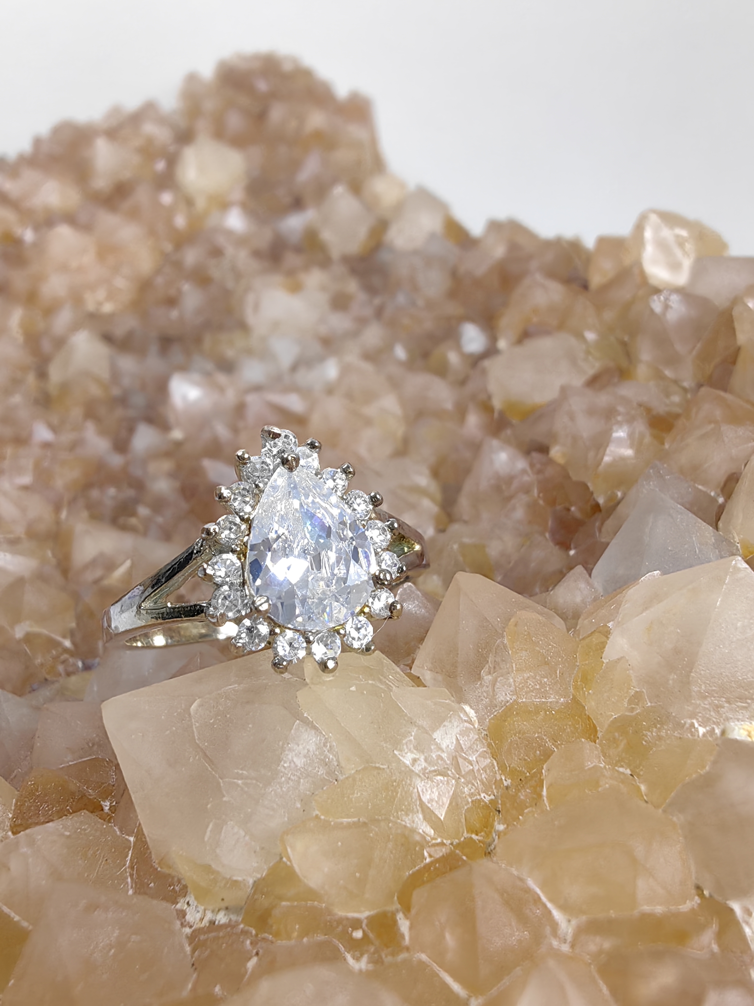 แหวนเพชร CZ เงินแท้ 92.5% Cubic Zirconia 925 Sterling Silver Ring Size 53