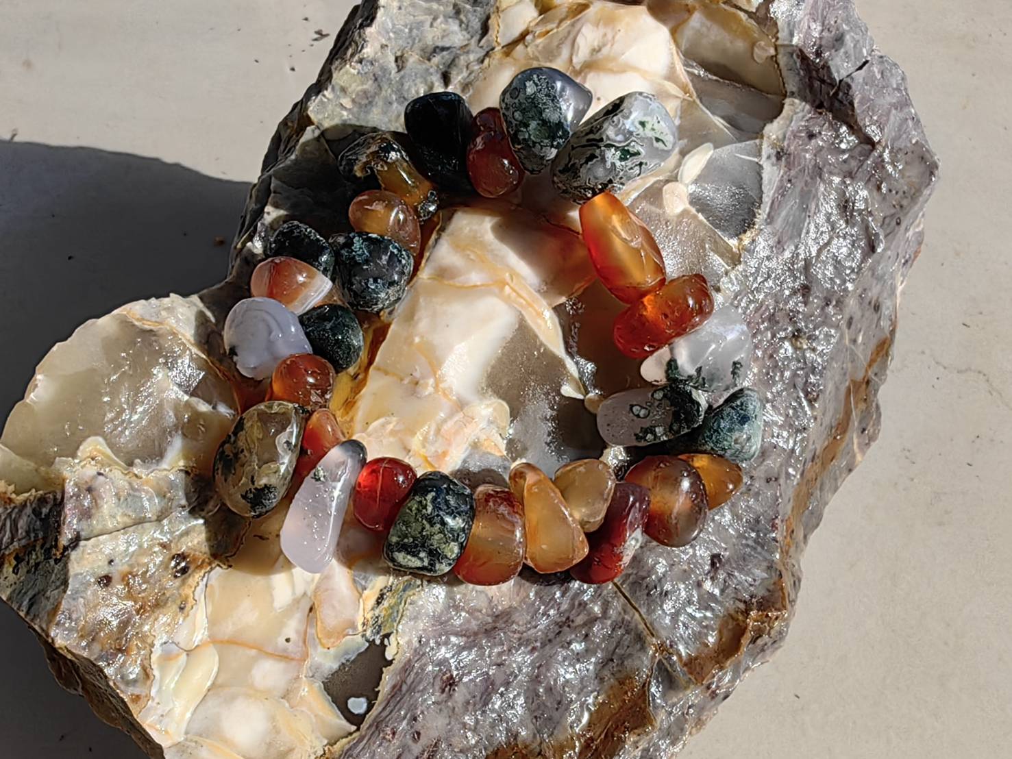 Carnelian Agate Bracelets สร้อนข้อมือคาร์เนเลียน อาเกต Size 16 cm. 311.50 ct