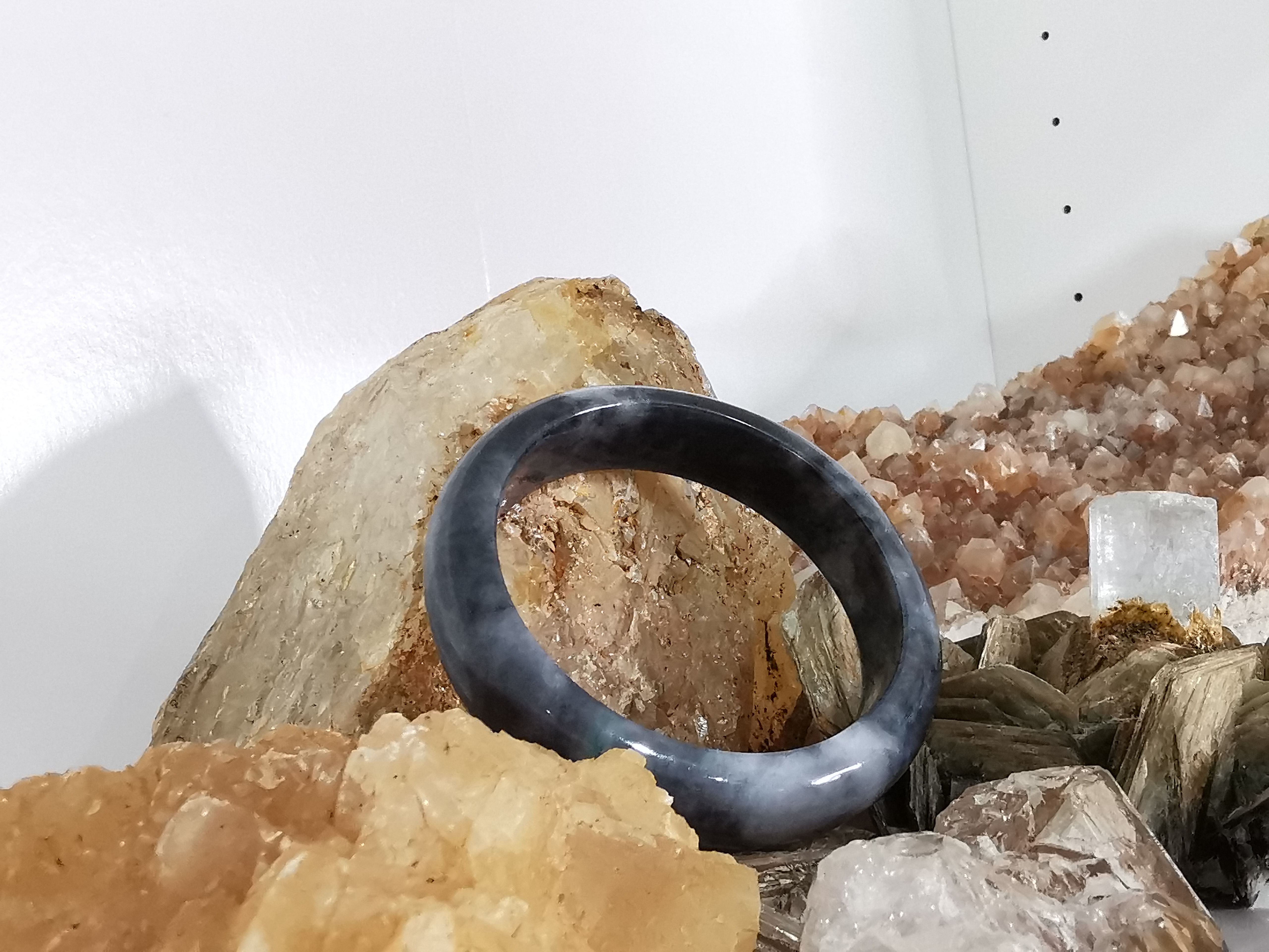 Black Grey White Green Bangle กำไลหยกเจไดต์แท้ Diameter/ เส้นผ่านศูนย์กลางด้านใน 56 mm.