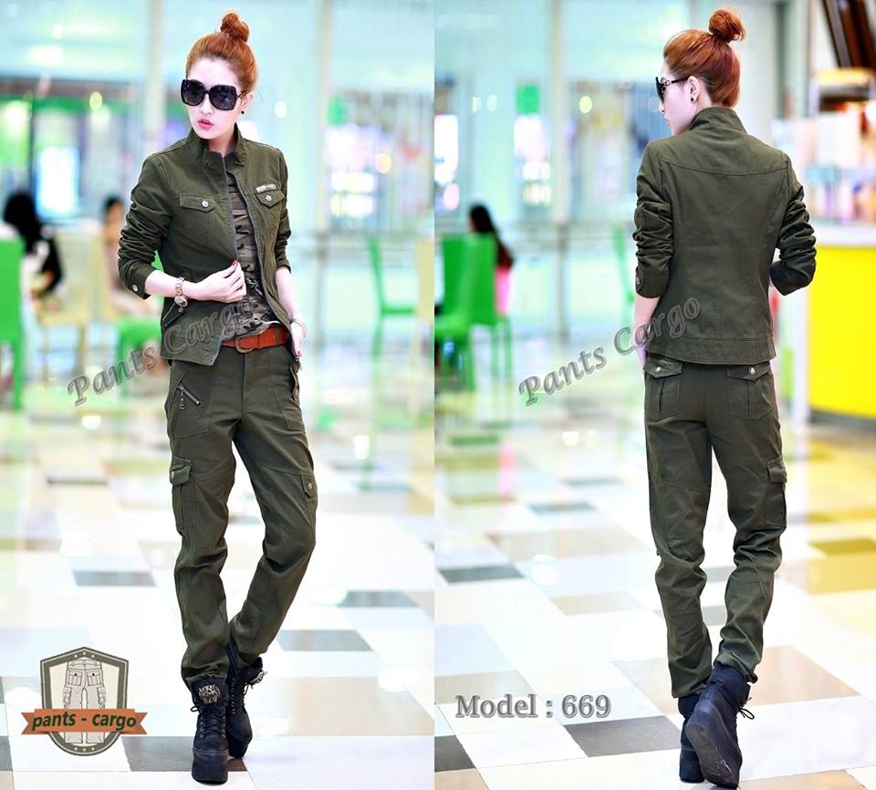 1596 สีเขียวขี้้ม้า