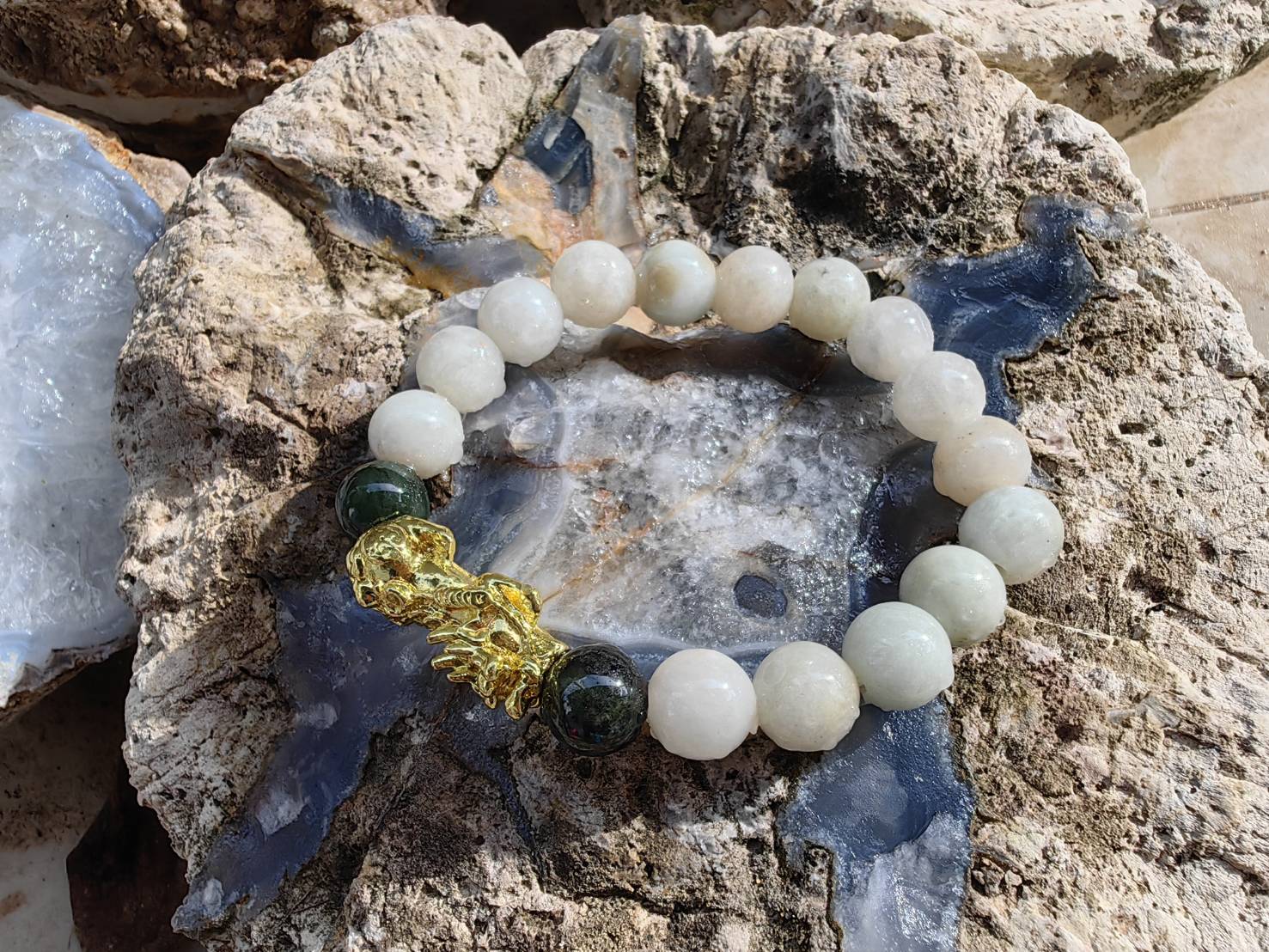 Burmese Jadeite Bracelets Dragon Gold plated Round 10 mm. สร้อยข้อมือหยกพม่าปี่เซียะชุบทอง กลม 10 มม. Free Size