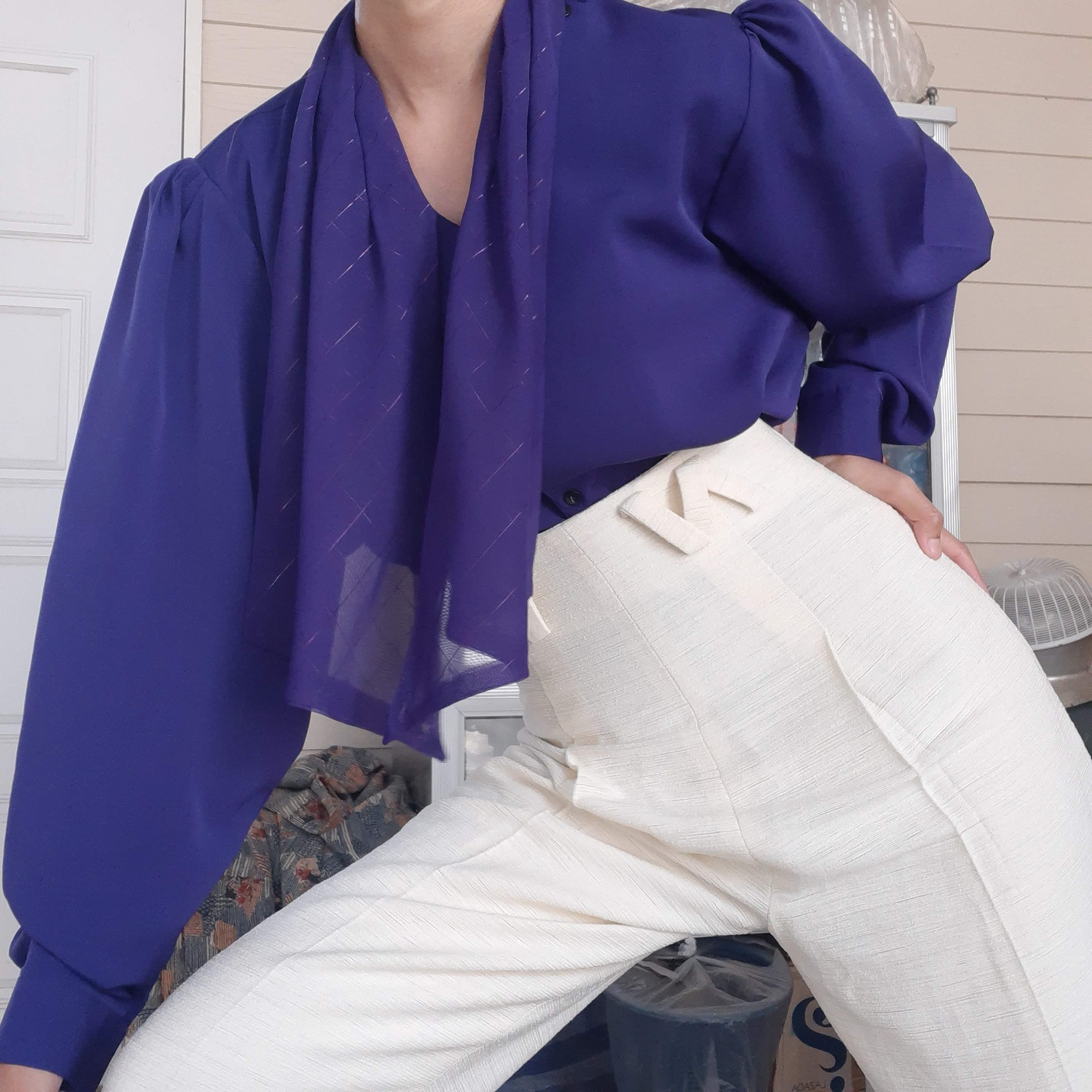 เสื้อเชิ้ตสีม่วงเข้มสวยๆ