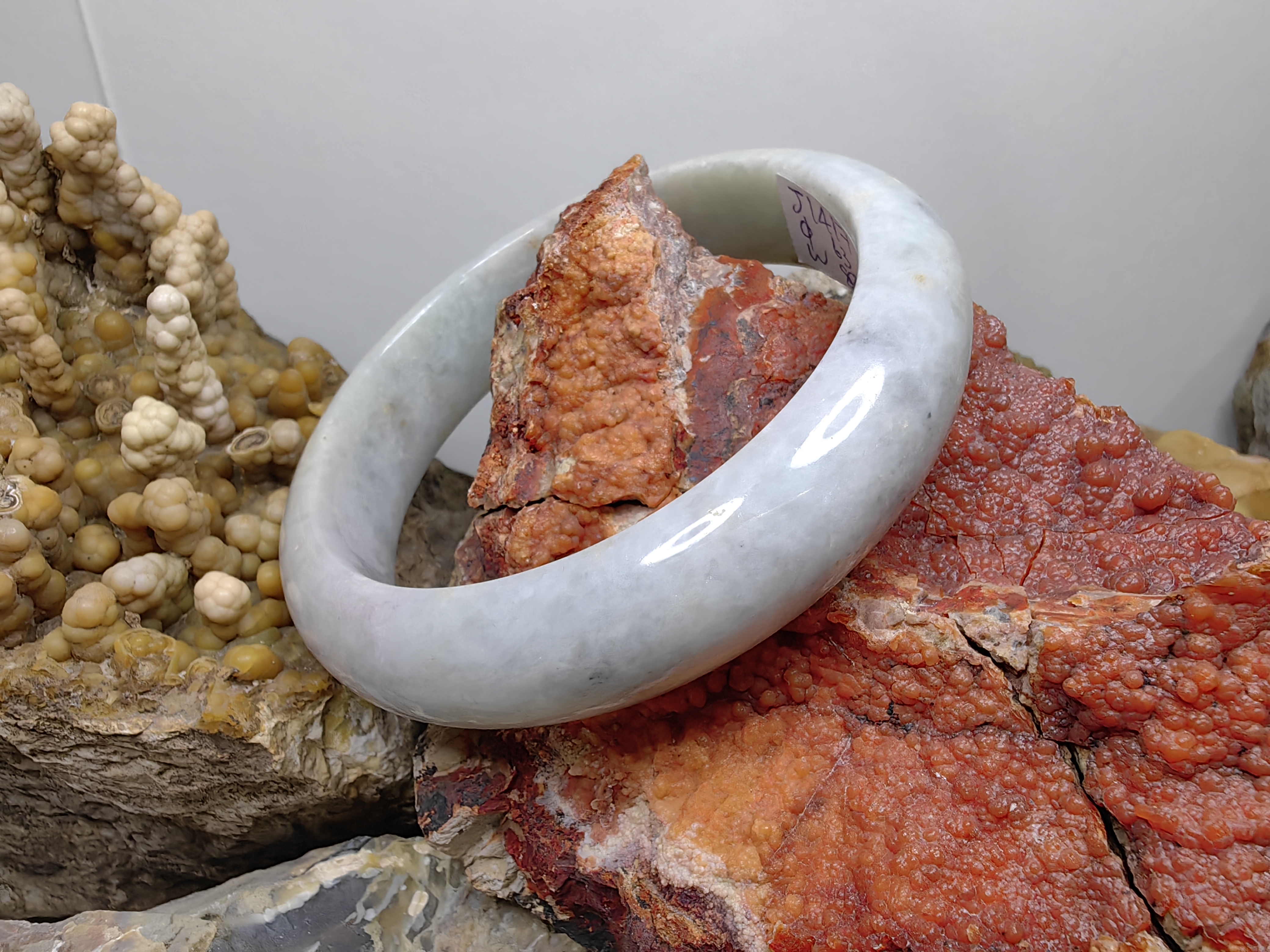 Burmese Jadeite Bangle Size 63 กำไลหยกเจไดต์พม่า Diameter/ เส้นผ่านศูนย์กลางด้านใน 63 mm.