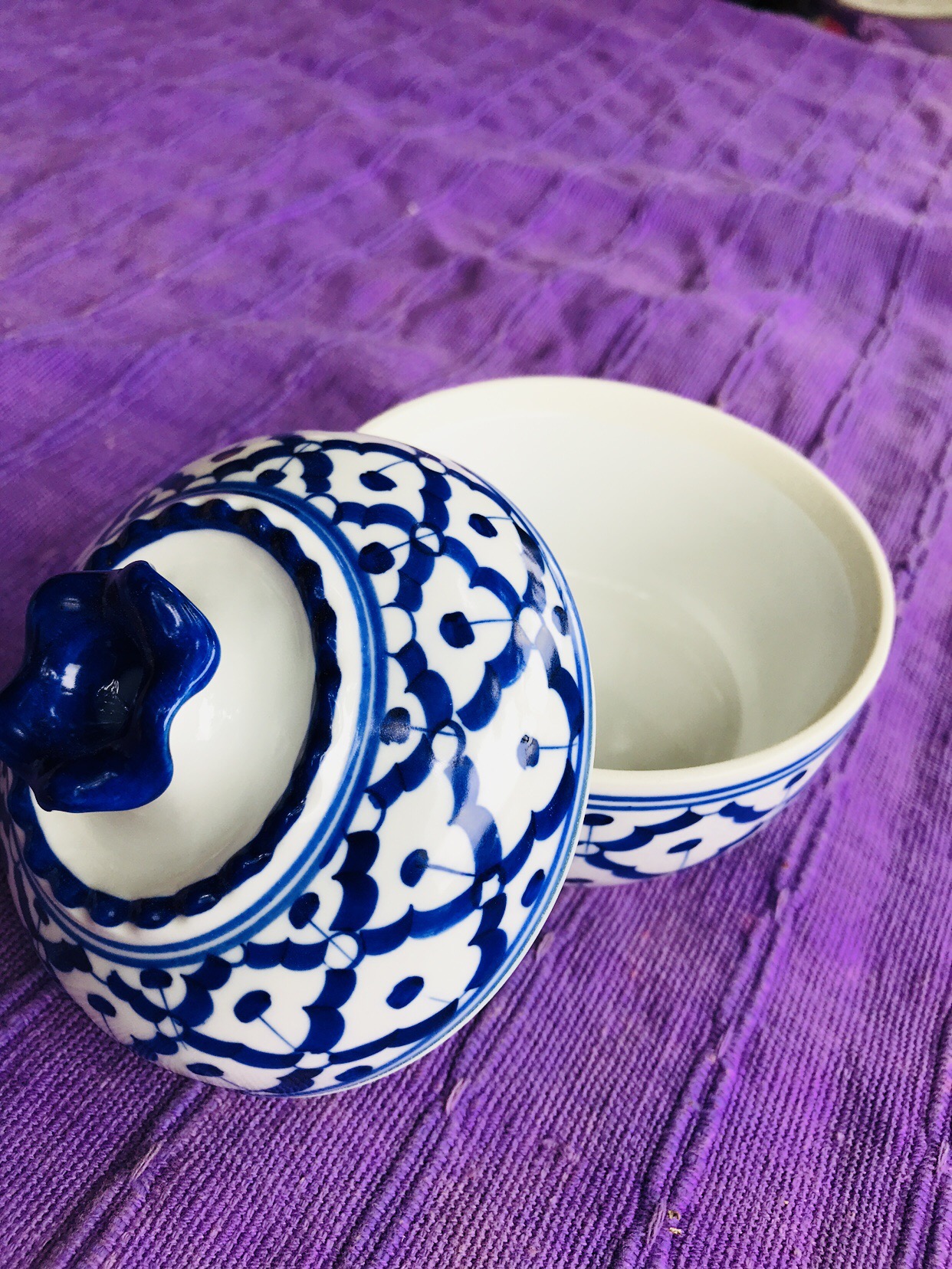 โถฝาจีบลายไทย3”