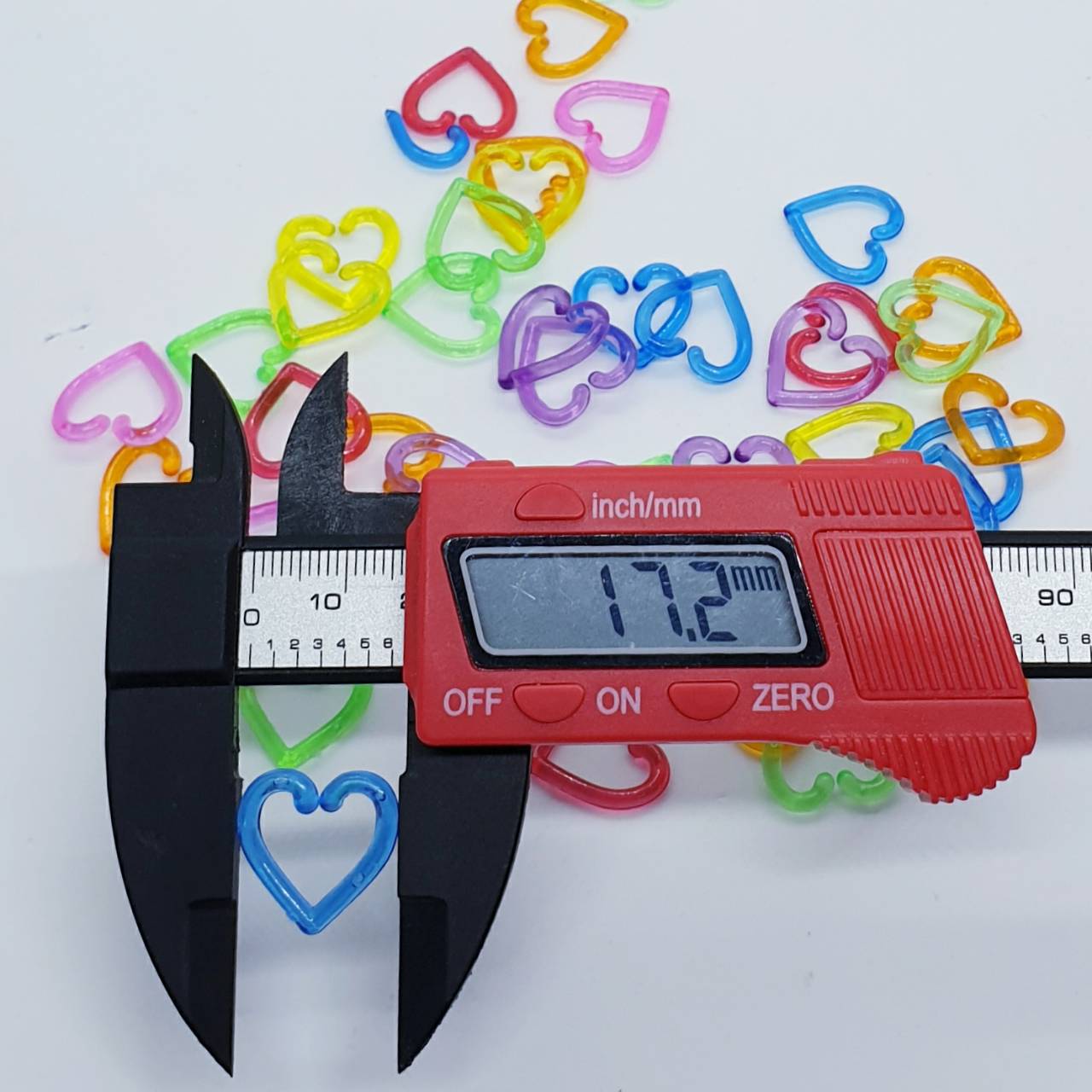 โซ่หัวใจใสคละสี