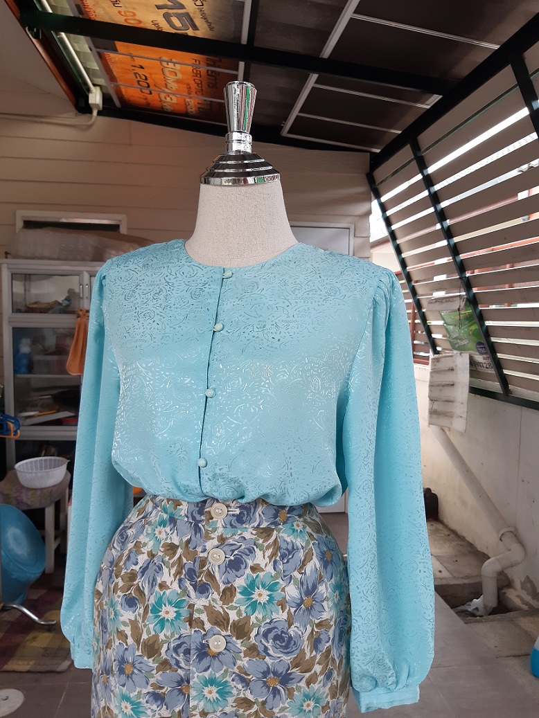 กระโปรงทรงเอลายดอกไม้