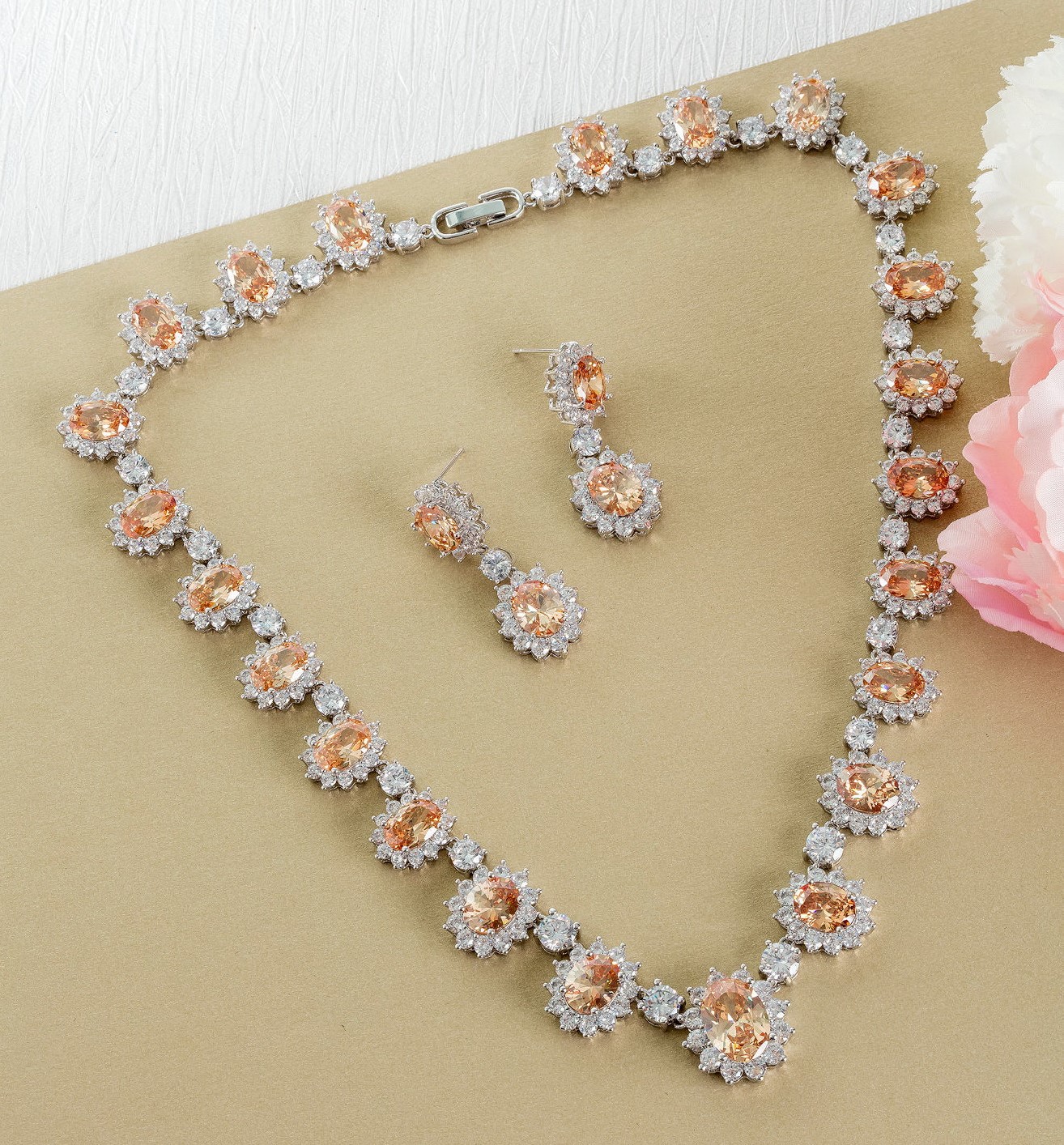 YELLOW SAPPHIRE DIAMOND 18K WHITE GOLD NECKLACE EARRING สร้อยคอ ต่างหู บุษราคัม เพชร ทอง 18K Pre-order