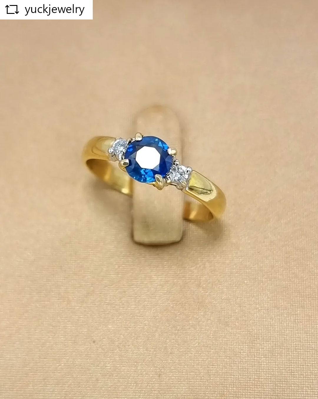 🚫ปิดการขาย(SoIdOut)🚫แหวนทองคำ 18K พลอย Topaz เพชรเกสร 4 ตัง 2 เม็ด รวม 8 ตัง น้ำ 95 ความสะอาด vvs-vs ไซส์ 53 น้ำหนัก 2.46 กรัม ราคา 4650.-(Net)