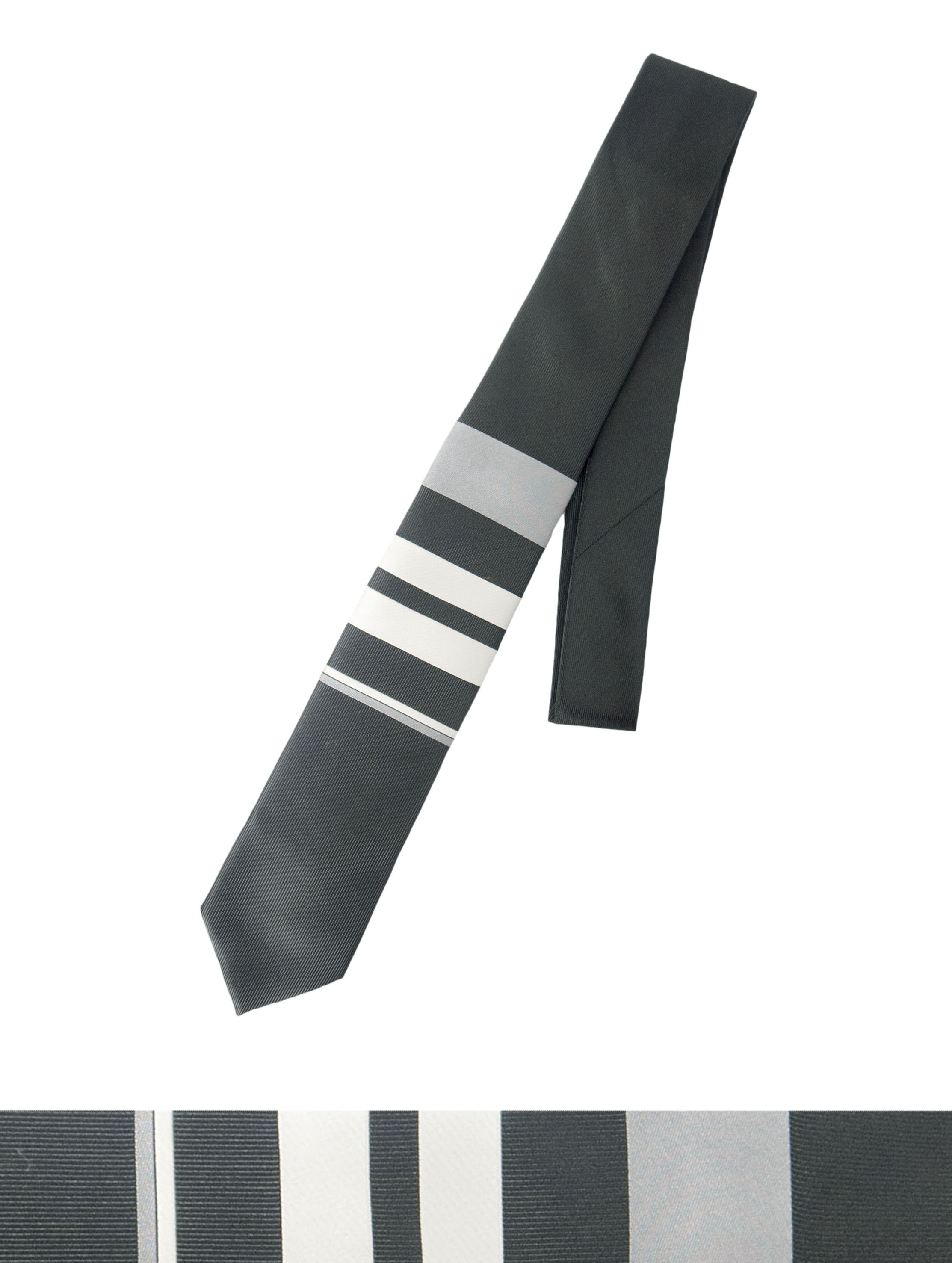 G140062 เน็คไท ราคาเช่า 30 บาท ต่อ 1 วัน