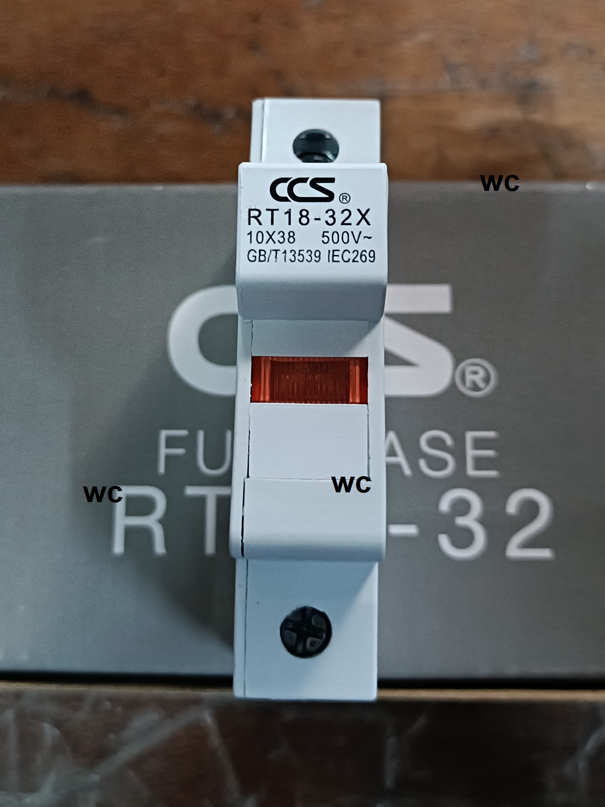 CCS ฐานฟิวส์ คอนโทรล 10x38 1P RT18-32X AC FUSE HOLDER ฐานใส่ฟิวส์ สำหรับฟิวส์ ตลับฟิวส์ ฟิวส์ ยี่ห้อCCS มีไฟโชว์