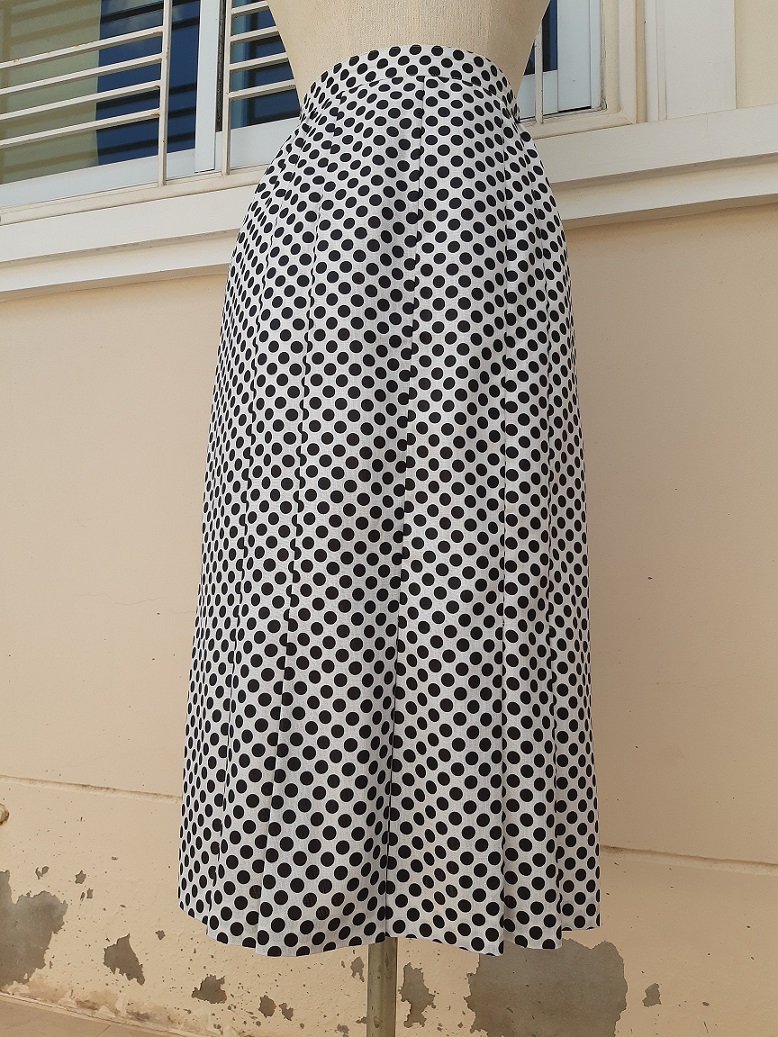 กระโปรงพลีทวินเทจลาย polkadots