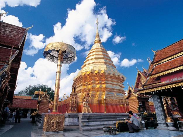 เชียงราย – เชียงใหม่ – ดอยตุง – วัดร่องขุ่น – ดอยอินทนนท์ – ดอยสุเทพ
