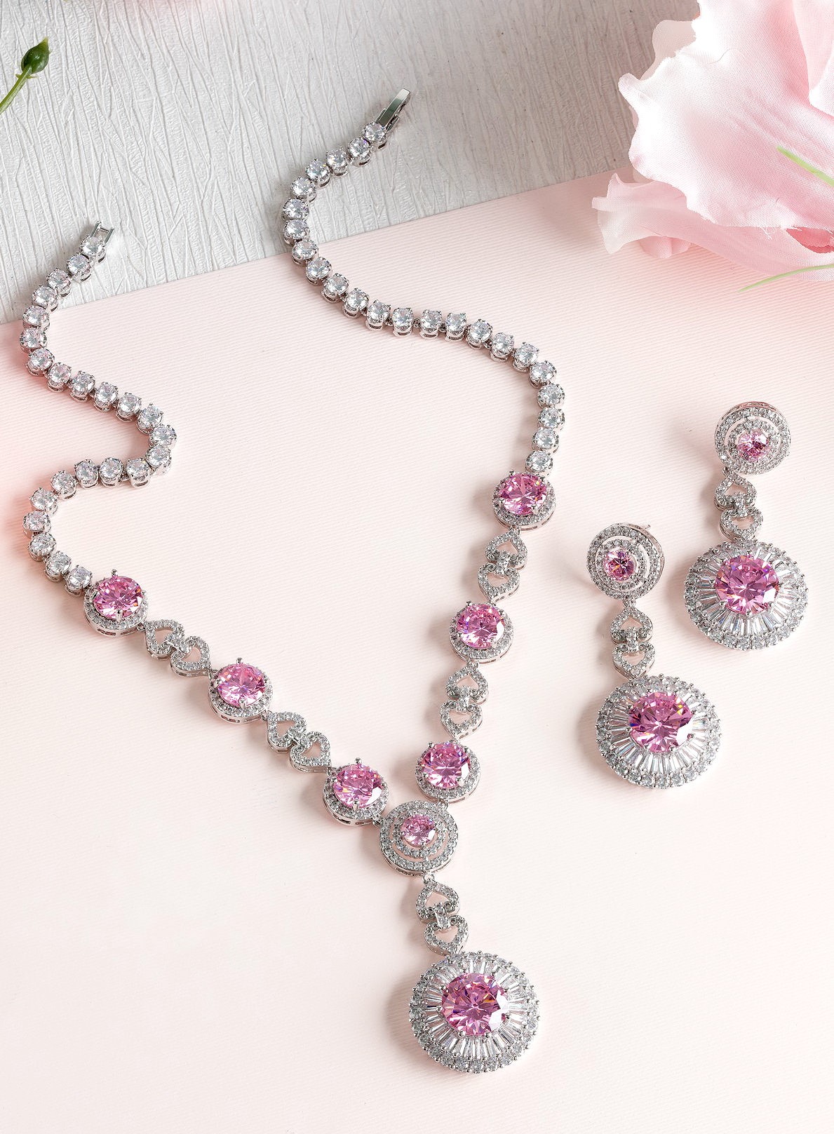 PINK SAPPHIRE DIAMOND 18K WHITE GOLD NECKLACE EARRING สร้อยคอ ต่างหู แซฟไฟร์สีชมพู ล้อมเพชร ทอง 18K Pre-order