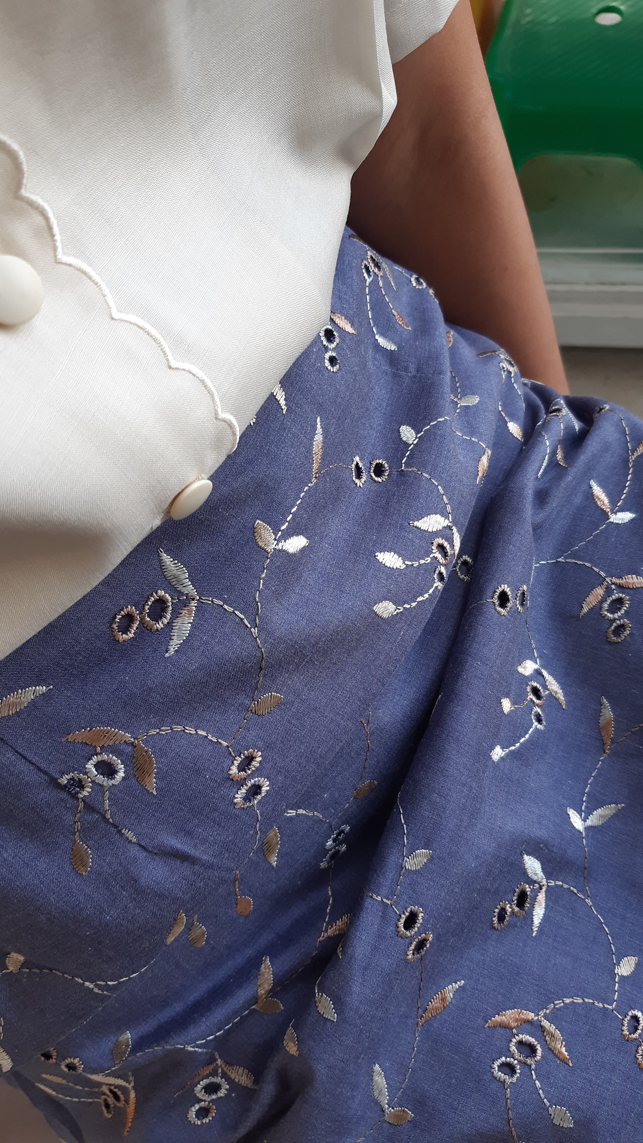 เสื้อเชิ้ตวินเทจ ปกคอฉลุลายสวย