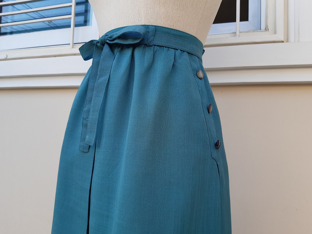 กระโปรงวินเทจสีเขียวเทอควอยซ์