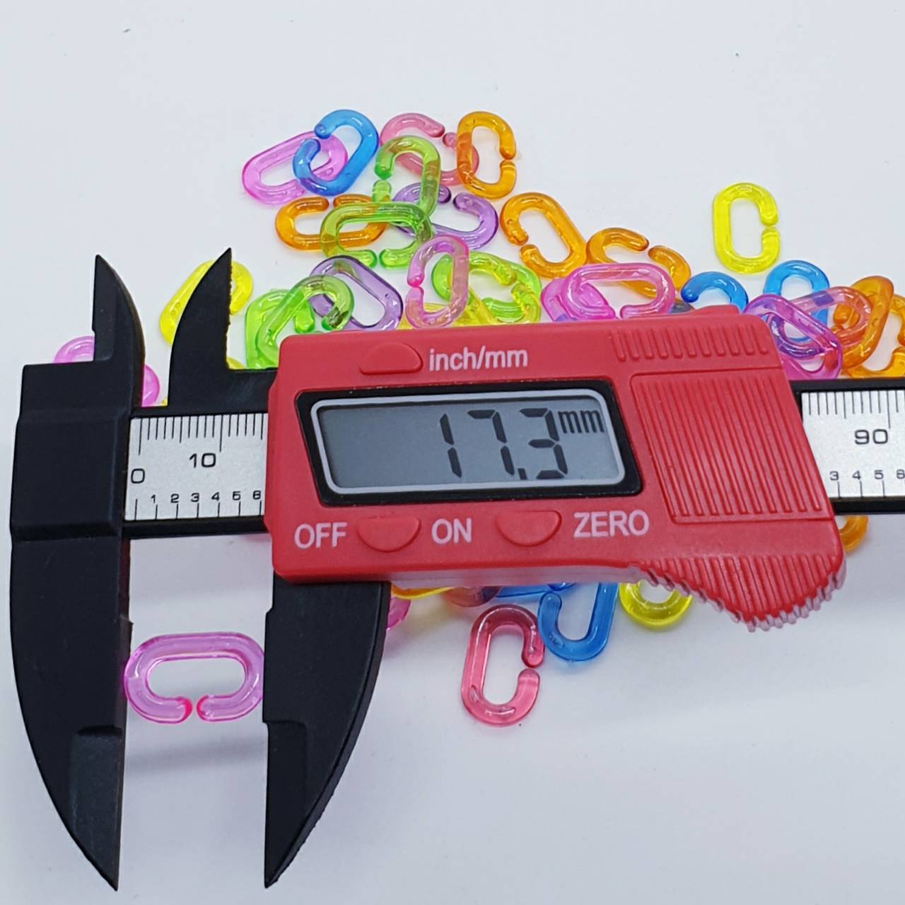 โซ่ C เล็กใสคละสี