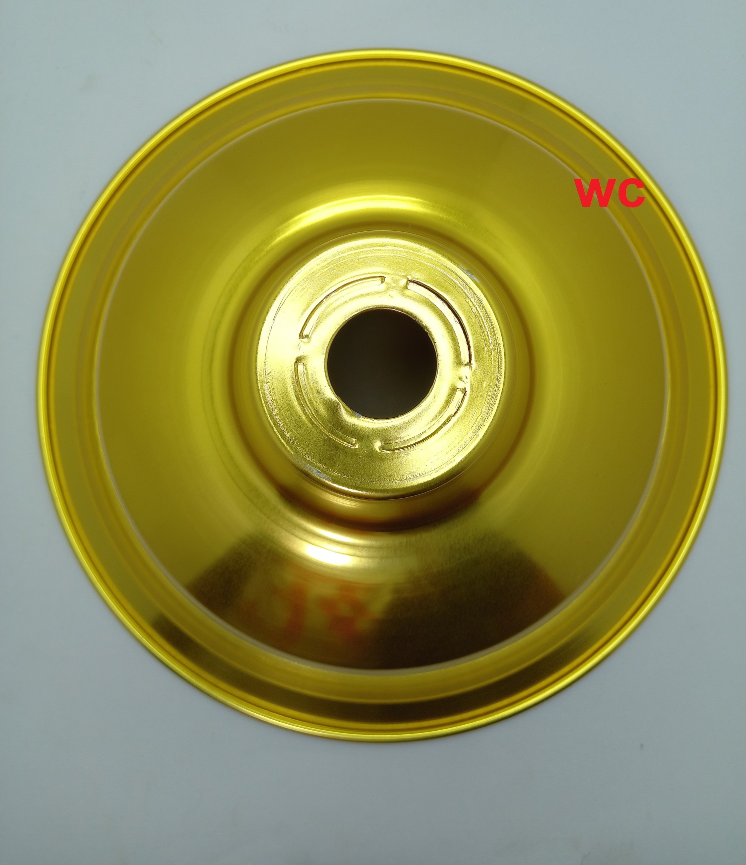 โคมฝาชีอลูมิเนียม ขนาด 9 นิ้ว สีทอง โคมฝาชีกันน้ำ E27 ขั้วห้อยกันน้ำ พร้อมขั้วห้อยE27กันน้ำ ใช้ได้กับหลอดประหยัดไฟ,หลอดเมทัลฮาไลด์, หลอดแสงจันทร์, หลอดโซเดียม, หลอดLed