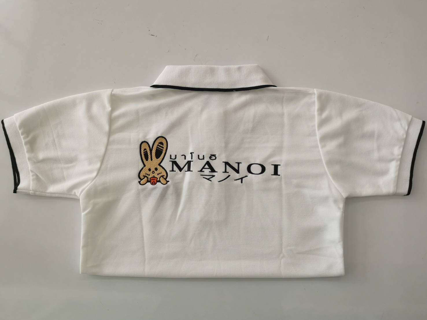 เสื้อ POLO Manoi (งานปักหน้า-หลัง)