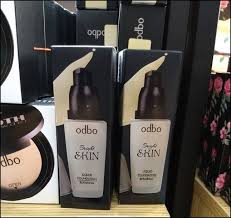 Odbo Bright Skin Liquid Foundation - Repairing ครีมรองพื้นสูตรน้ำ เนื้อลิควิดบางเบา เนียนละเอียดกลืนไปกับผิว
