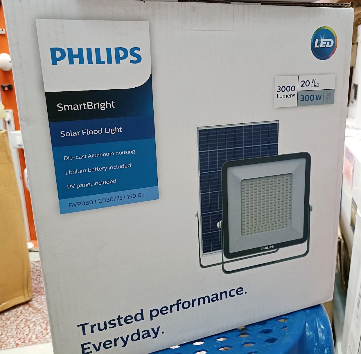 Philips สปอร์ตไลท์โซลาเซลล์ รุ่น BVP080 300w LED30/757 PHILIPS Solar โคมไฟโซล่าเซลล์ Solar Floodlight LED ใหม่่ล่าสุดประกัน 1ปี เสียเคลมฟรี