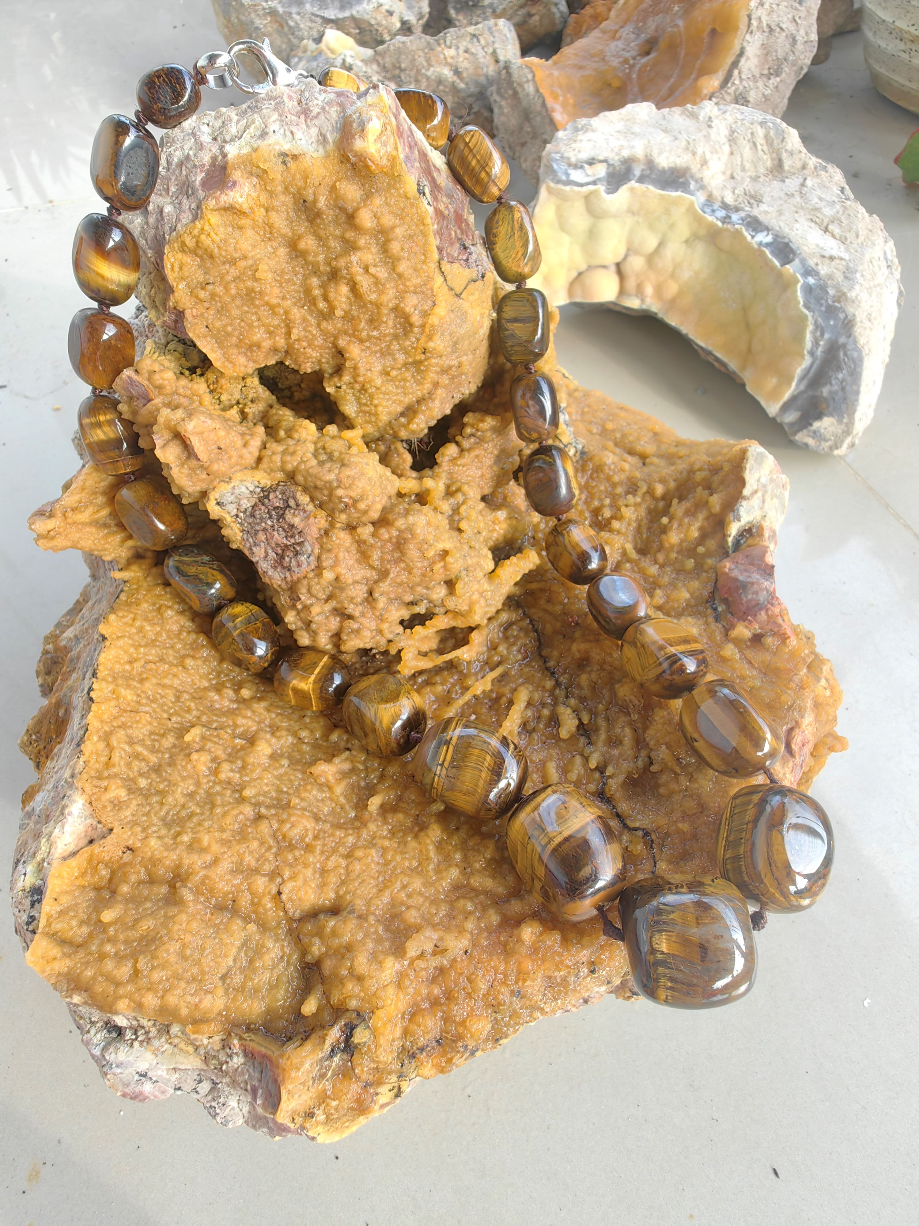 Tiger's eye Necklace สร้อยคอไทเกอร์อาย L 50 cm. 704.00 ct.