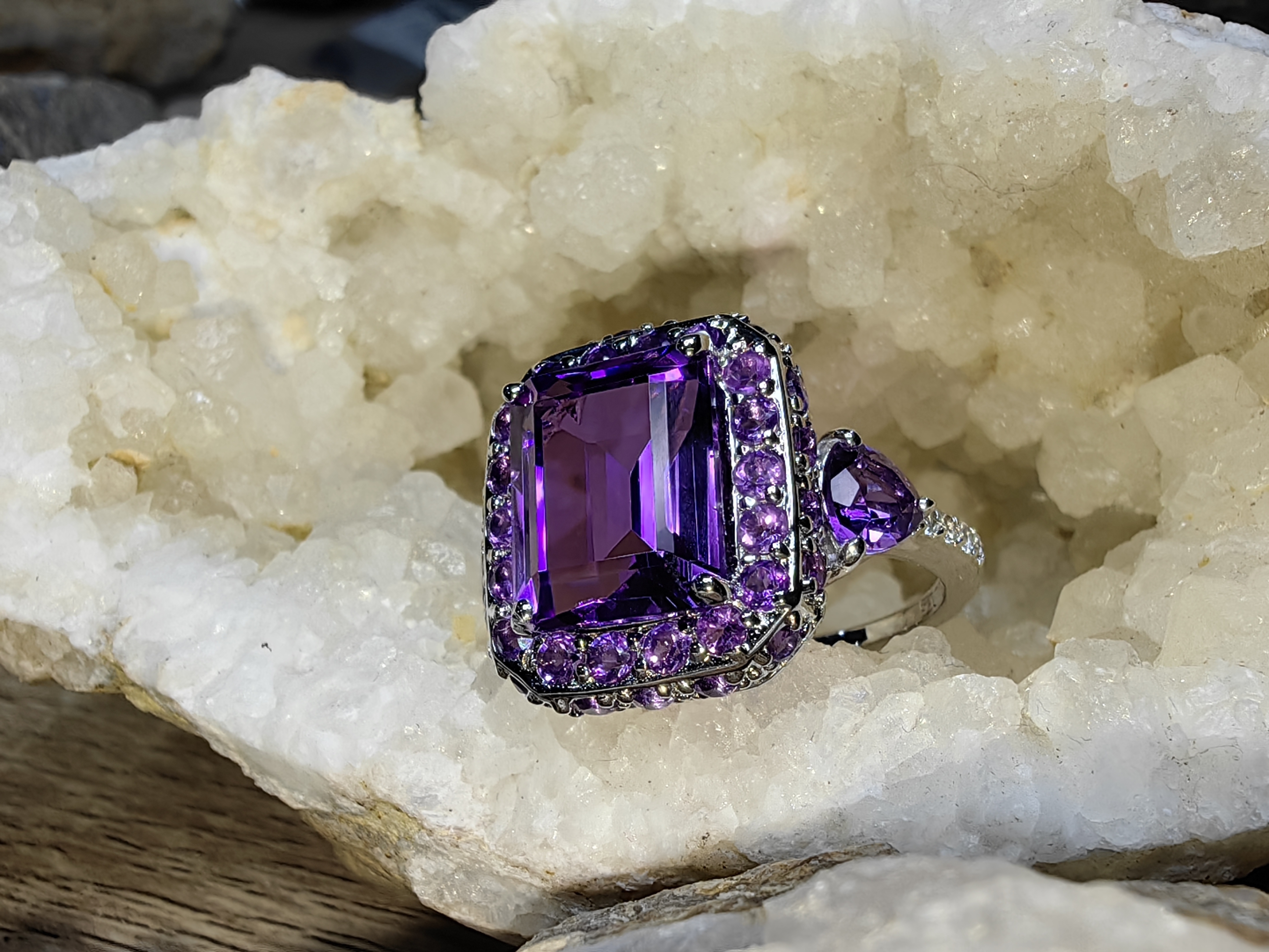 AMETHYST WHITE TOPAZ RING