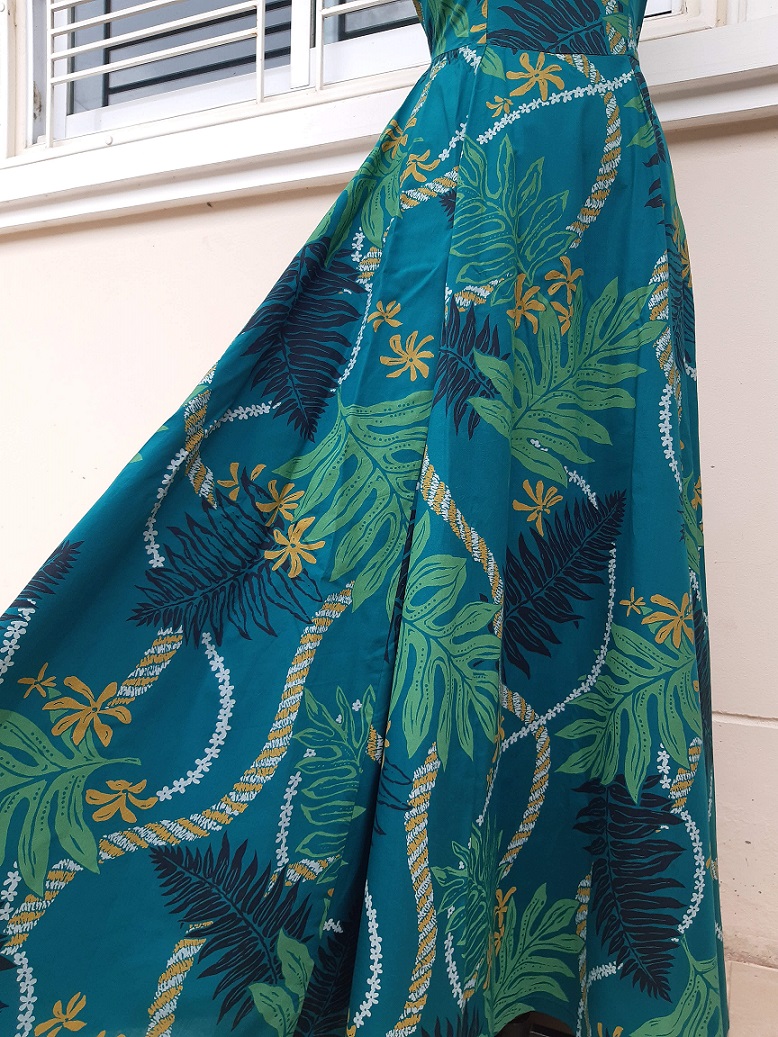 เดรสฮาวายวินเทจแขนกุดลายดอก สีเขียวสวยๆ